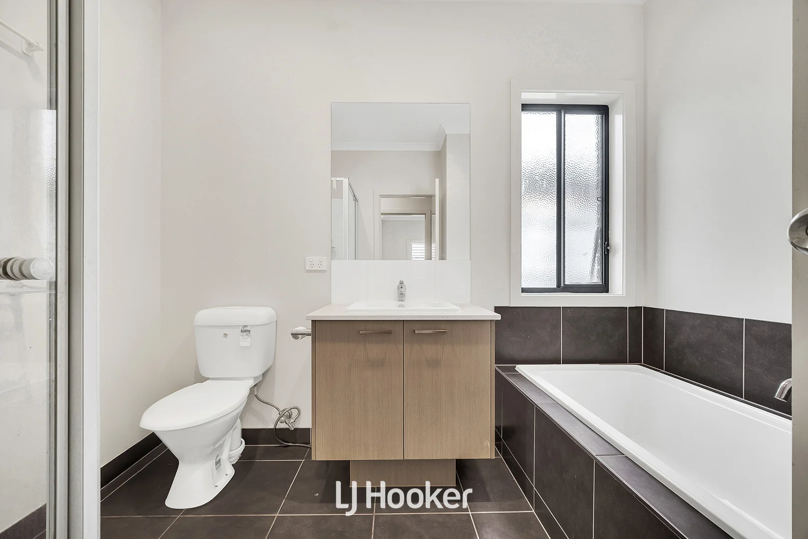 Additional image 8 of 19 Limonium Crescent, Lyndhurst VIC 3975