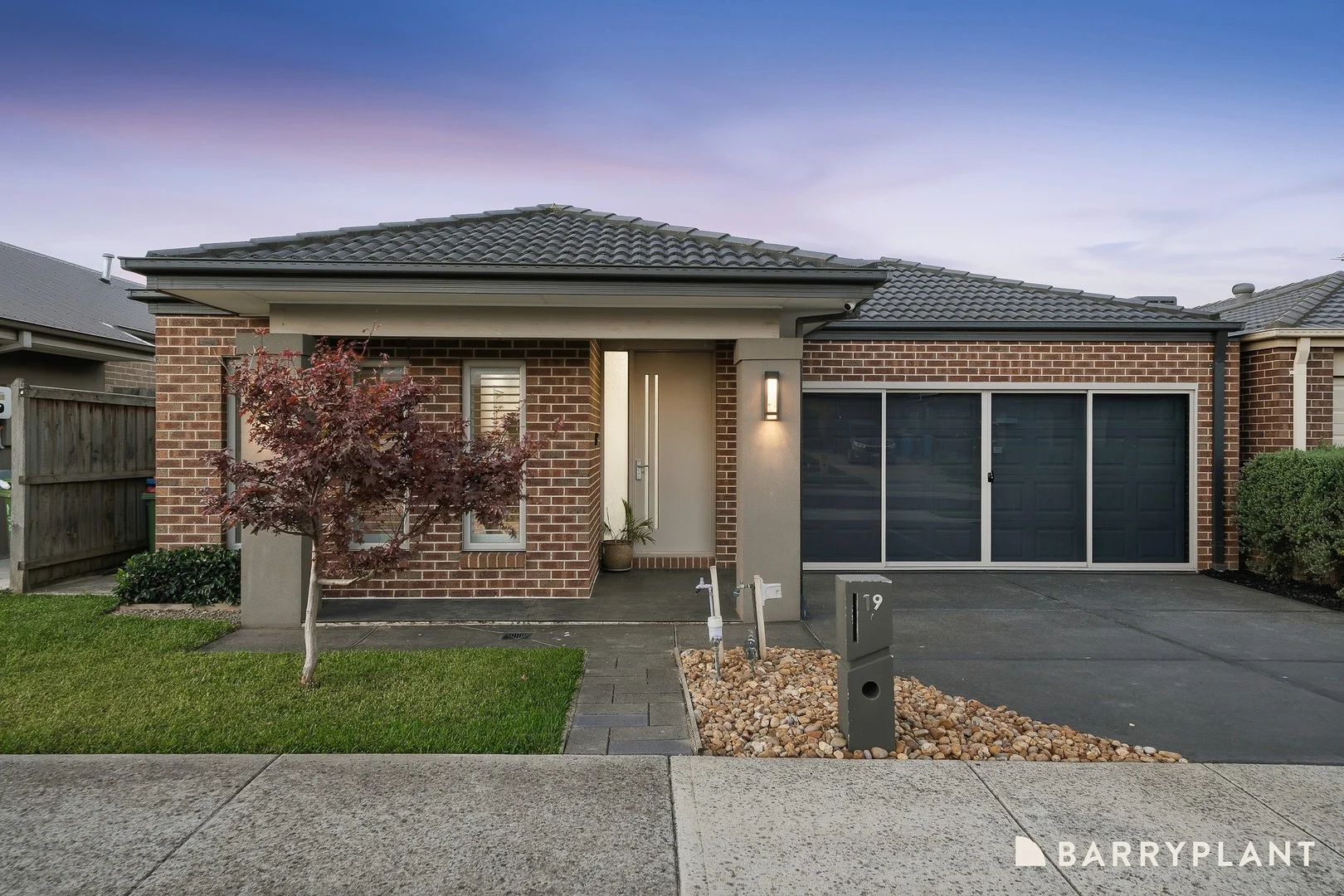 19 Verve Circuit, Cranbourne West VIC 3977