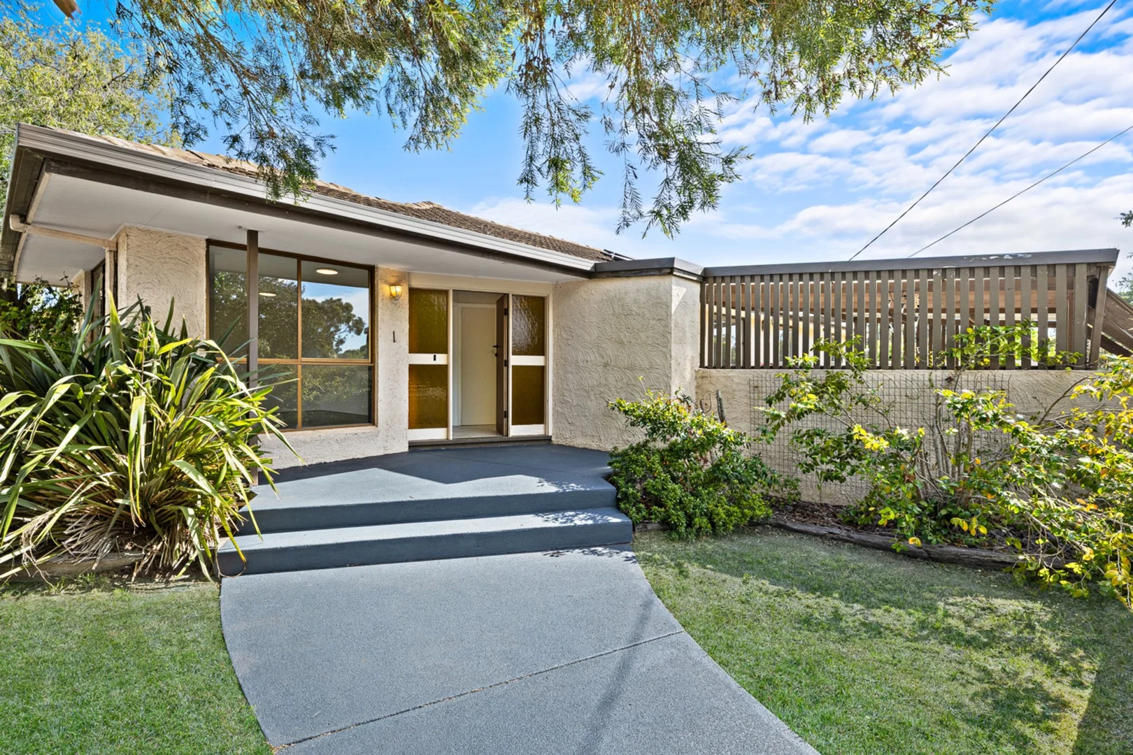 1 Yarana Drive, Mount Helen VIC 3350