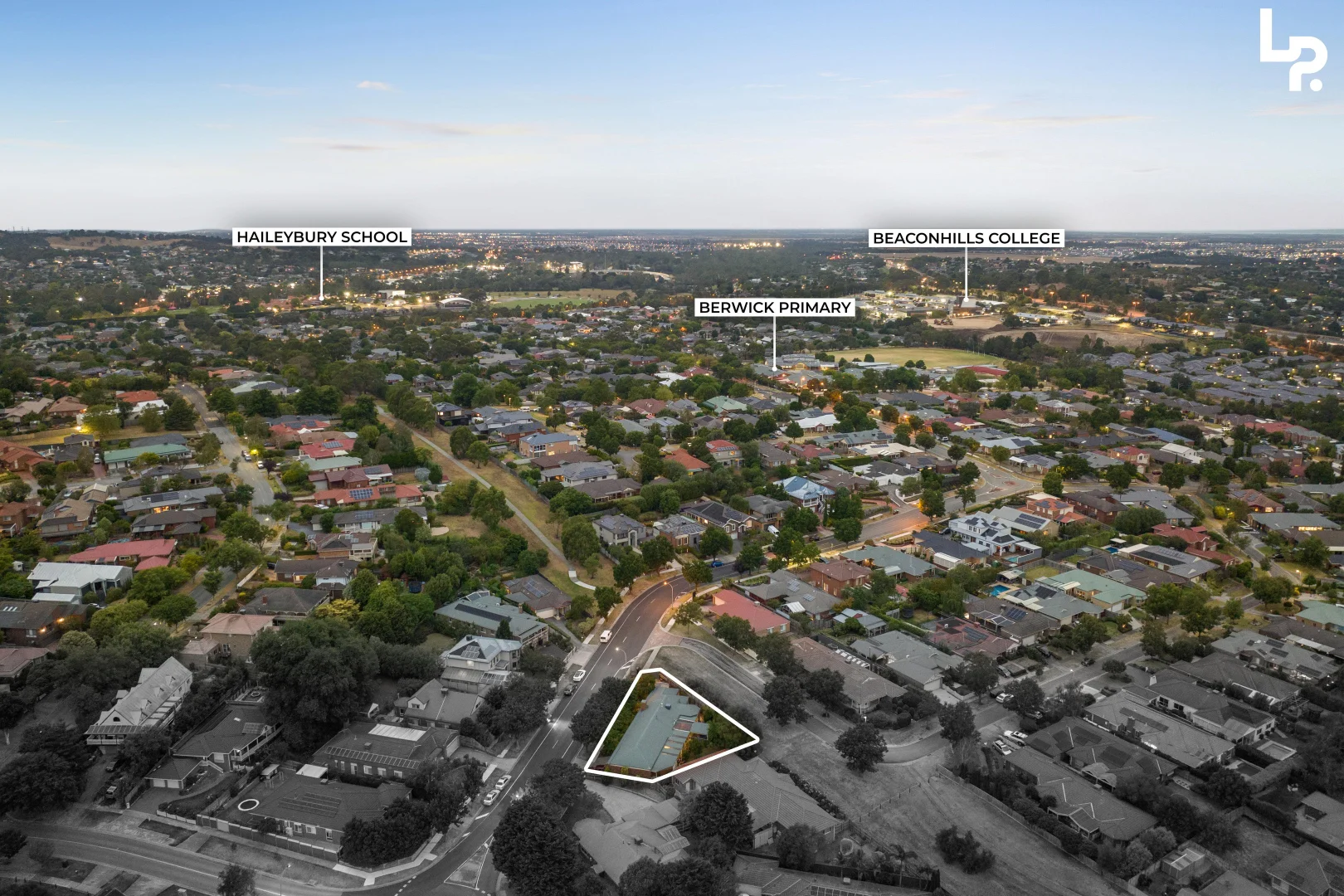 Additional image 21 of 3 Fairholme Boulevard, Berwick VIC 3806
