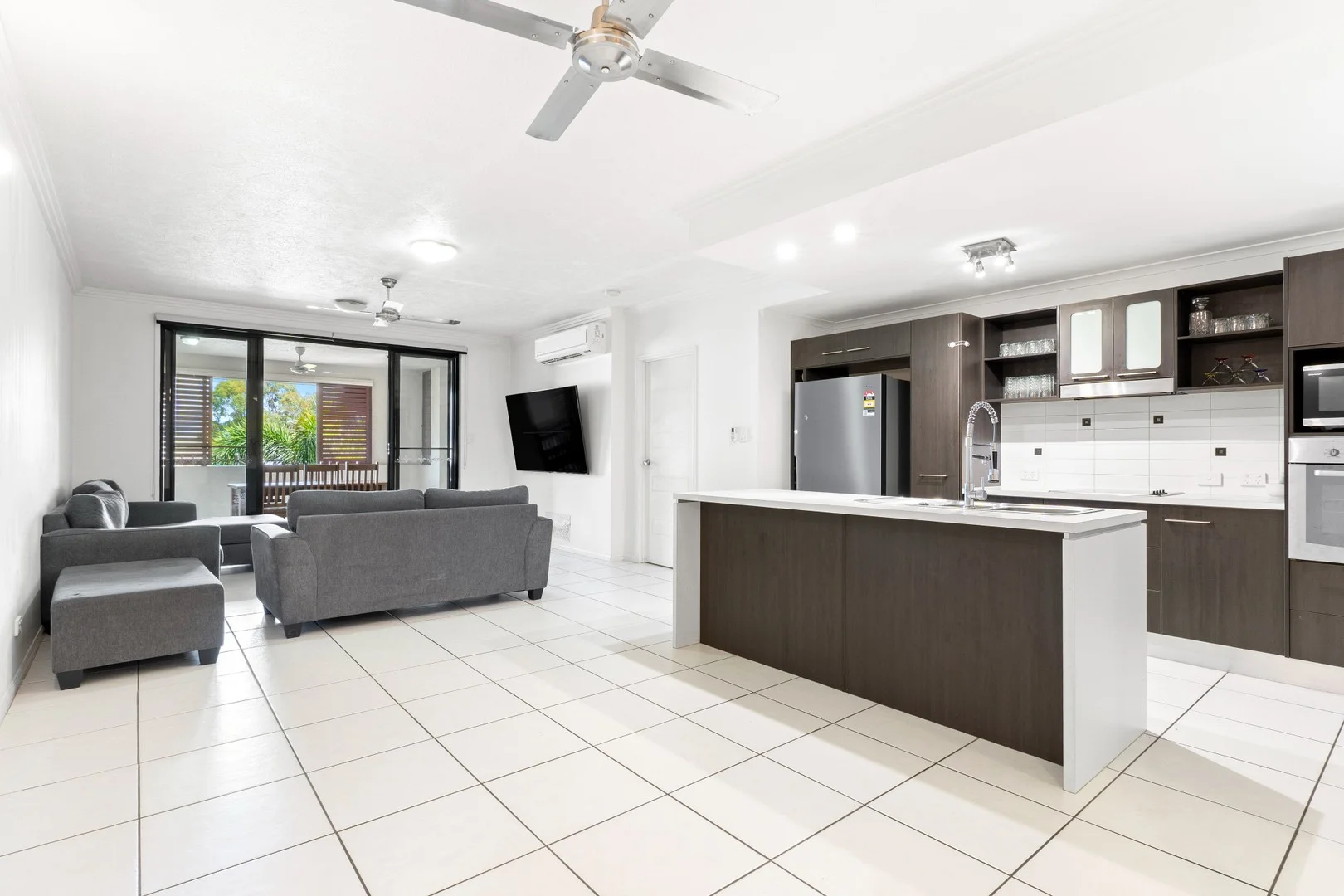 12/136-138 Buchan Street, Bungalow QLD 4870