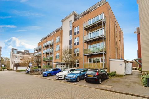 James Weld Close, Banister Park, Southampton, Hampshire SO15