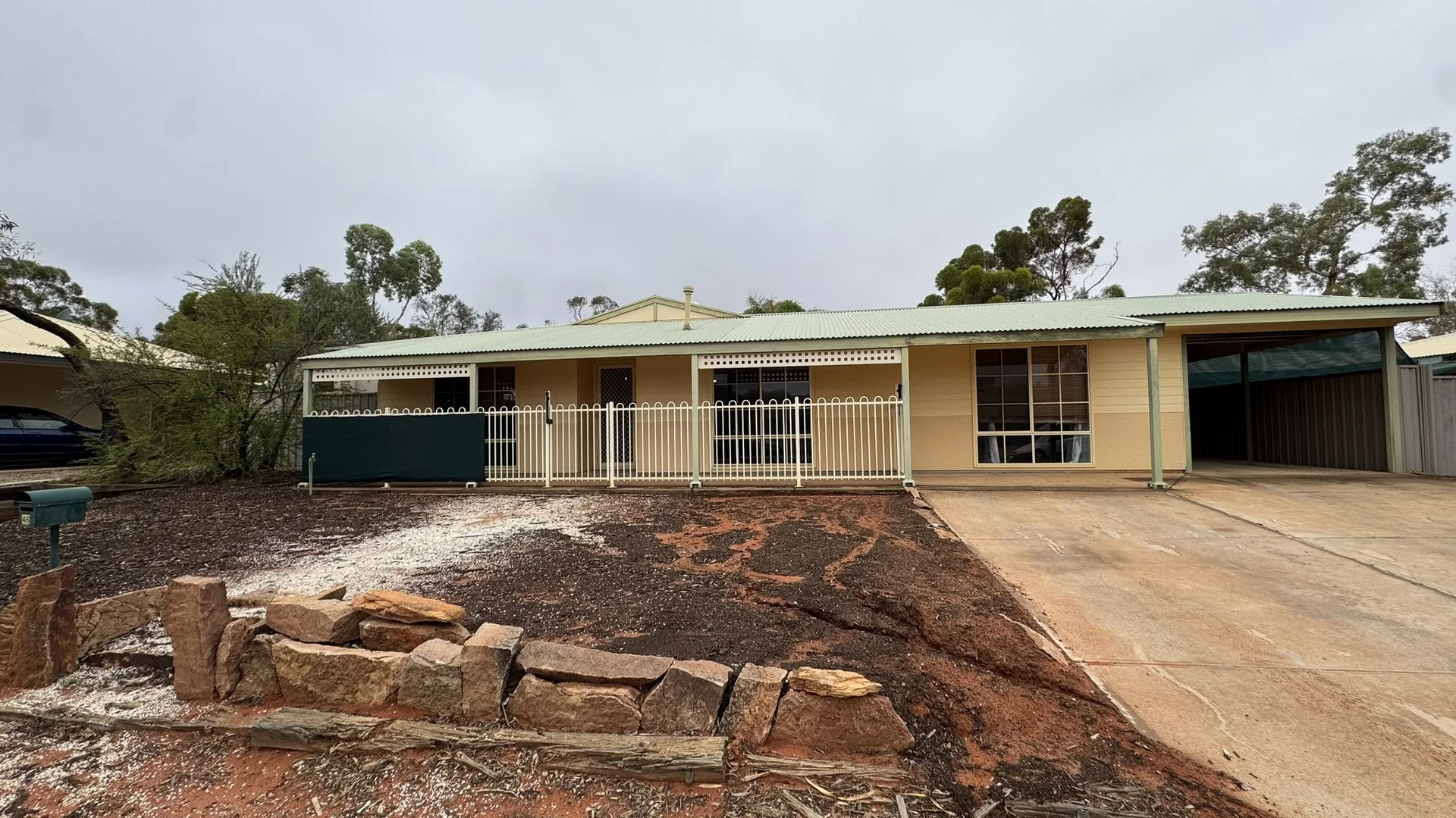 46 Stuart Rd, Roxby Downs SA 5725