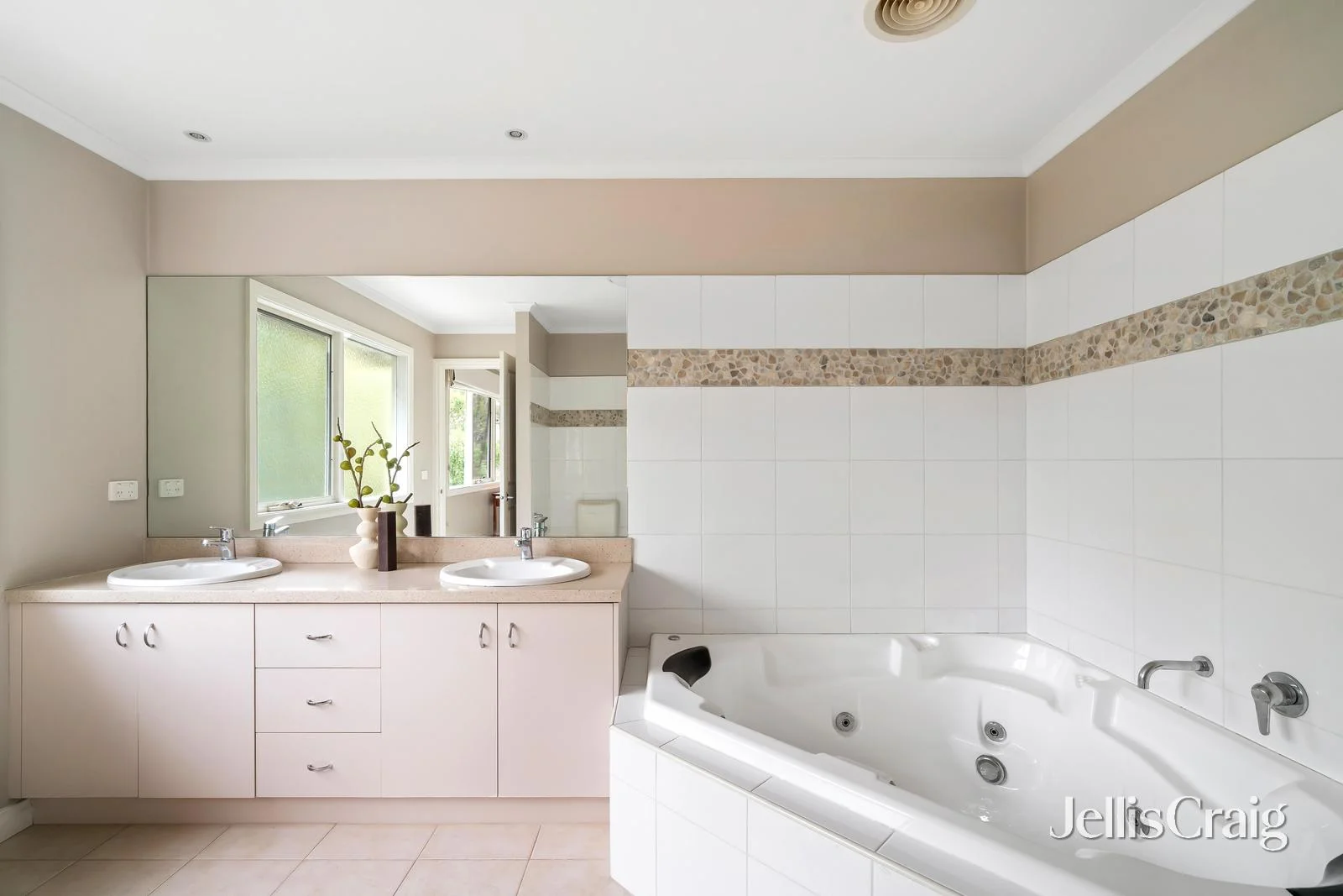 Additional image 18 of 52 Brenda Road, Research VIC 3095