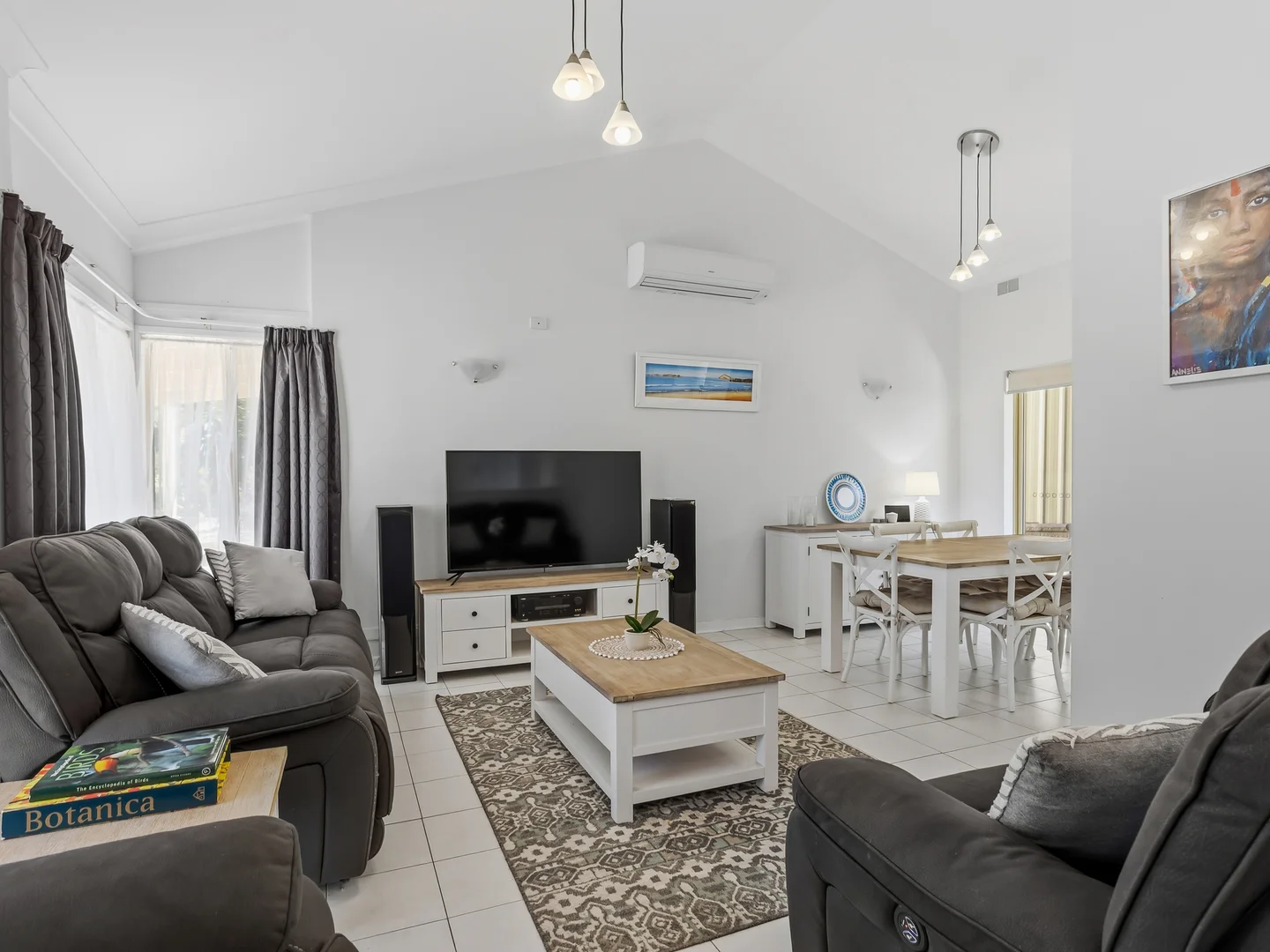 Additional image 2 of 22 Lynlee Crescent, Huntfield Heights SA 5163