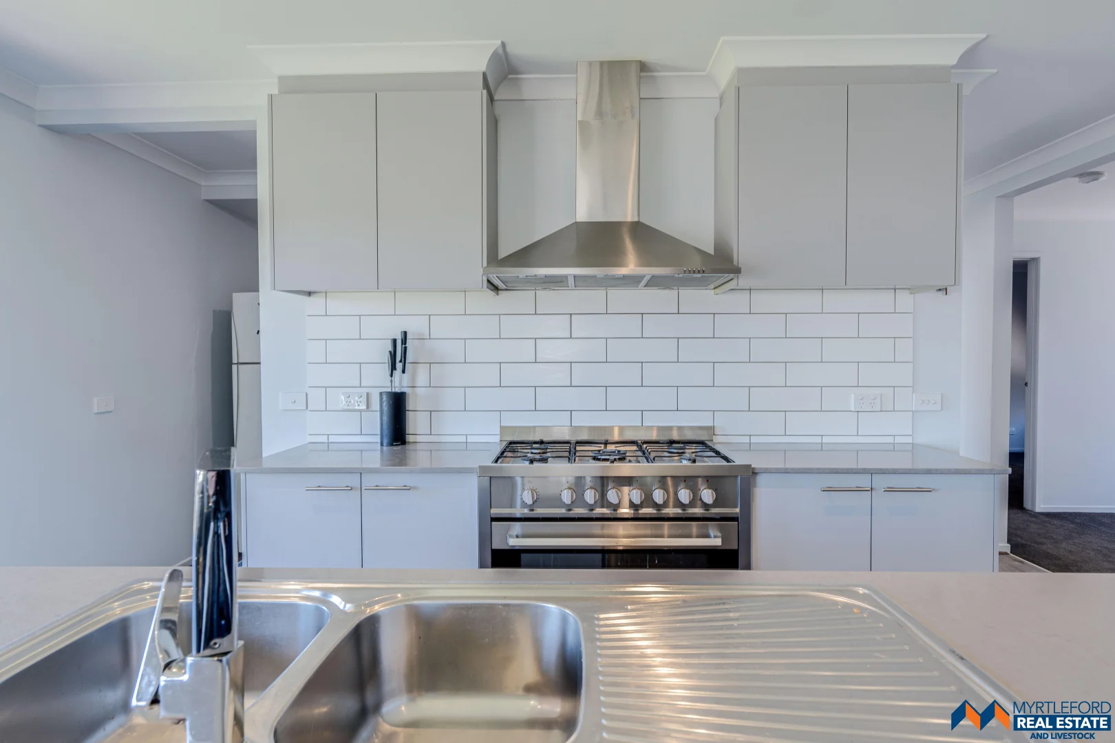 Additional image 23 of 4 Washington Parade, Myrtleford VIC 3737