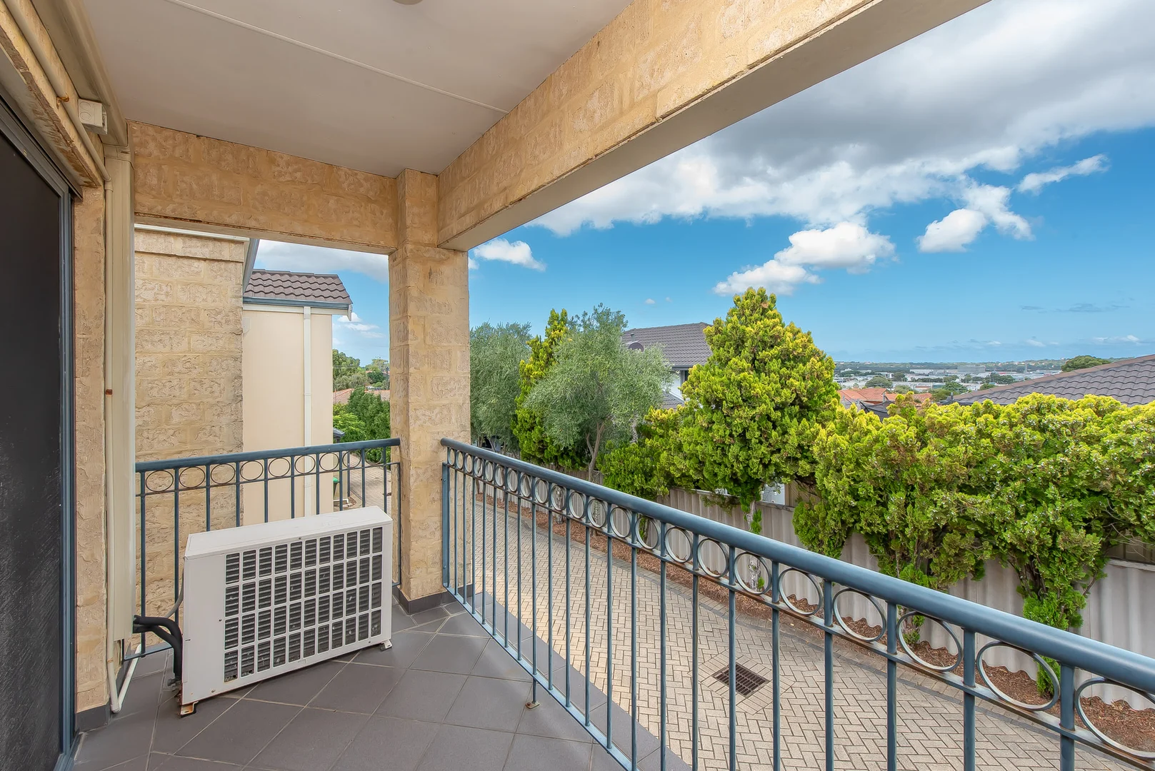 Additional image 7 of 1/16 Kinsella Street, Joondanna WA 6060