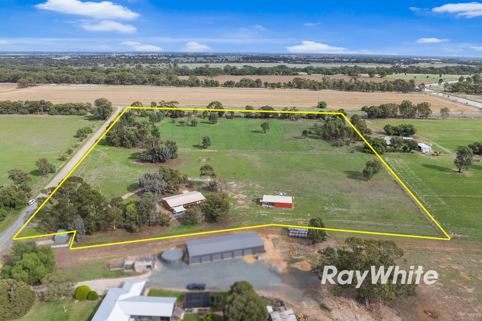 33 Zegelin Road, Rochester VIC 3561
