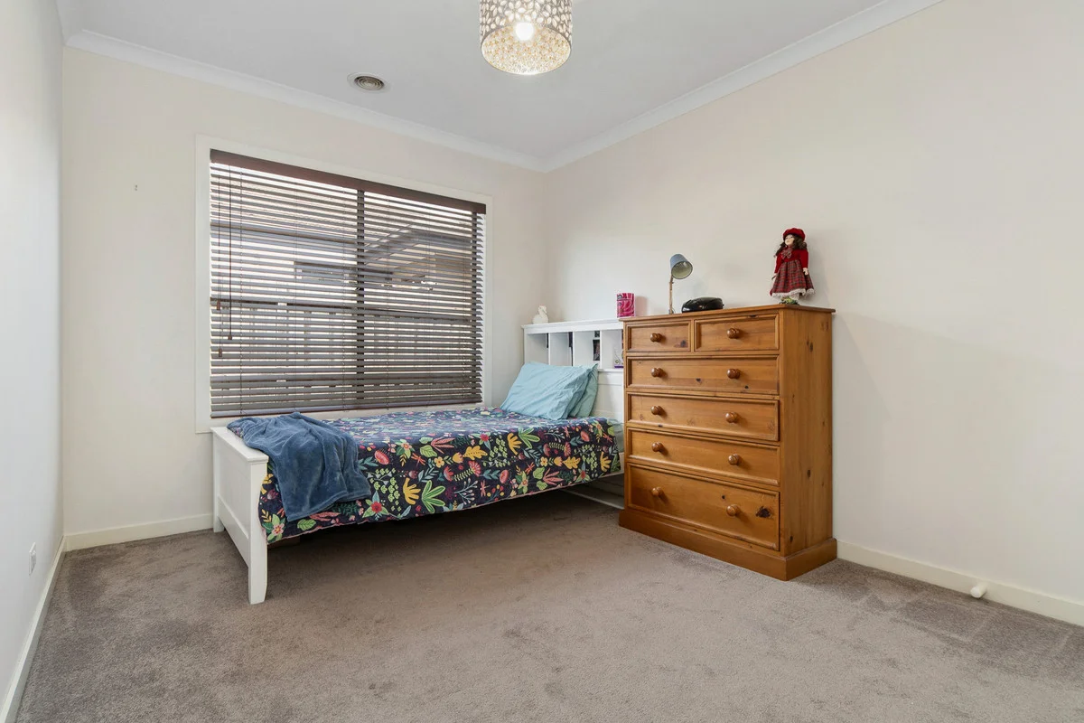 Additional image 20 of 56 Ethereal Way, Sandhurst VIC 3977