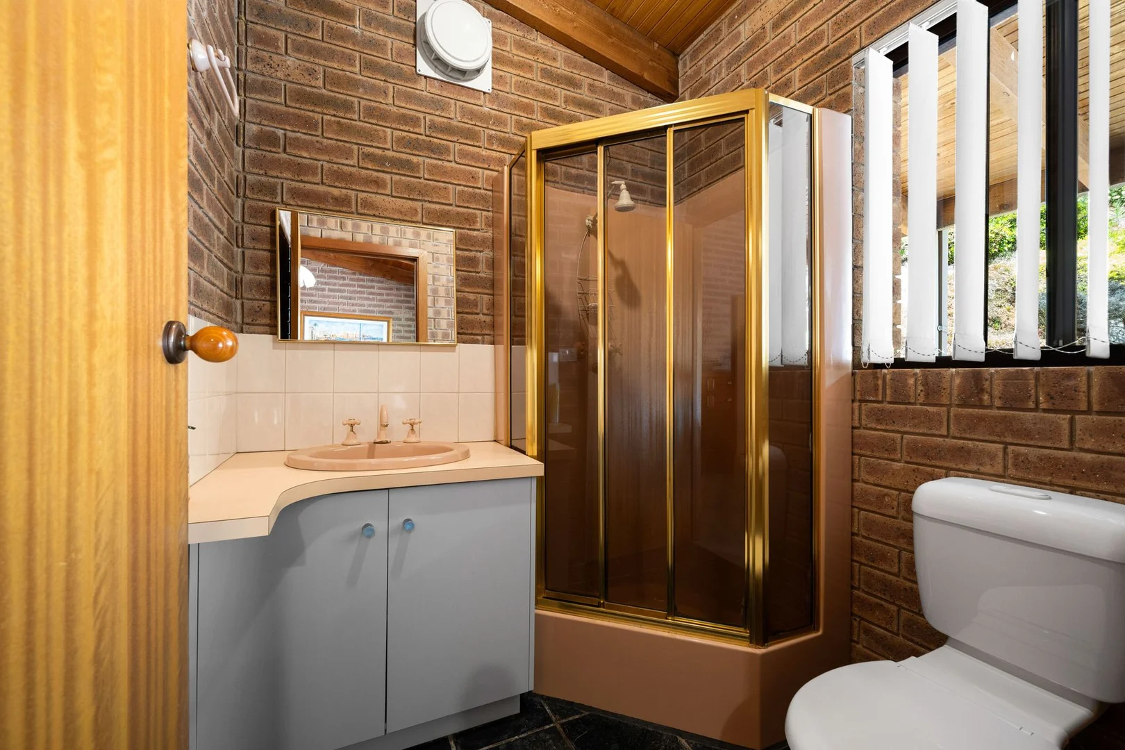 Additional image 13 of 411 Mount Buffalo Road, Porepunkah VIC 3740