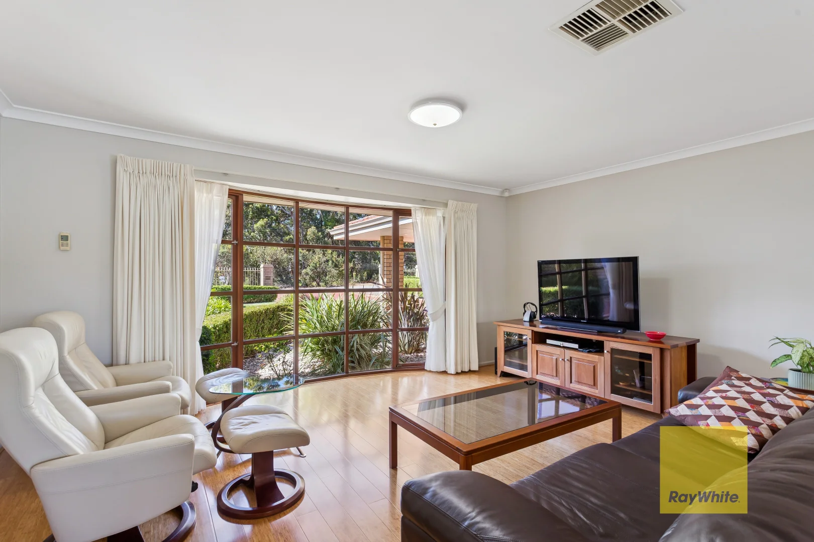 Additional image 4 of 43 Coral Road, Kalamunda WA 6076