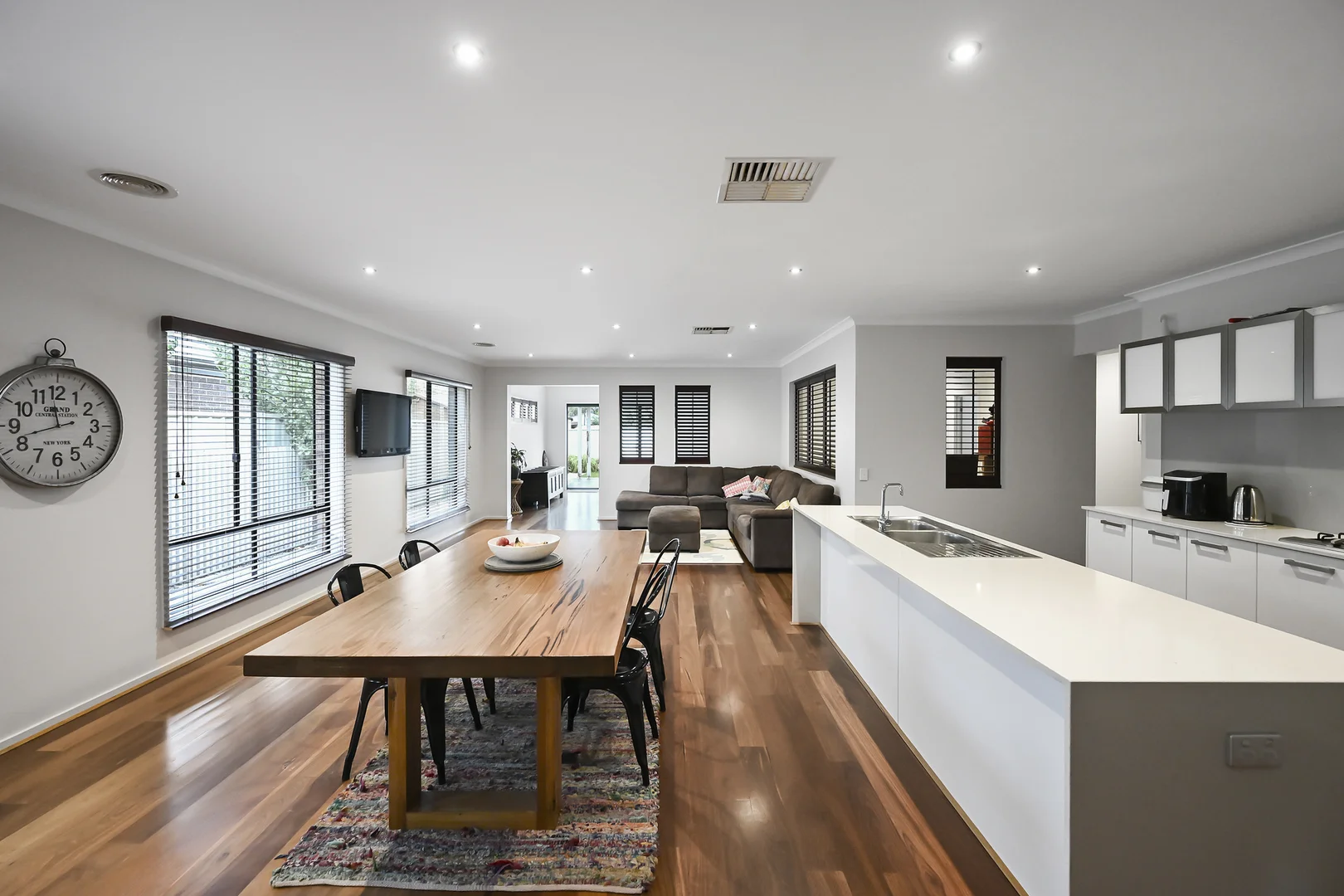 Additional image 2 of 112 Myrtle Road, Ascot VIC 3551