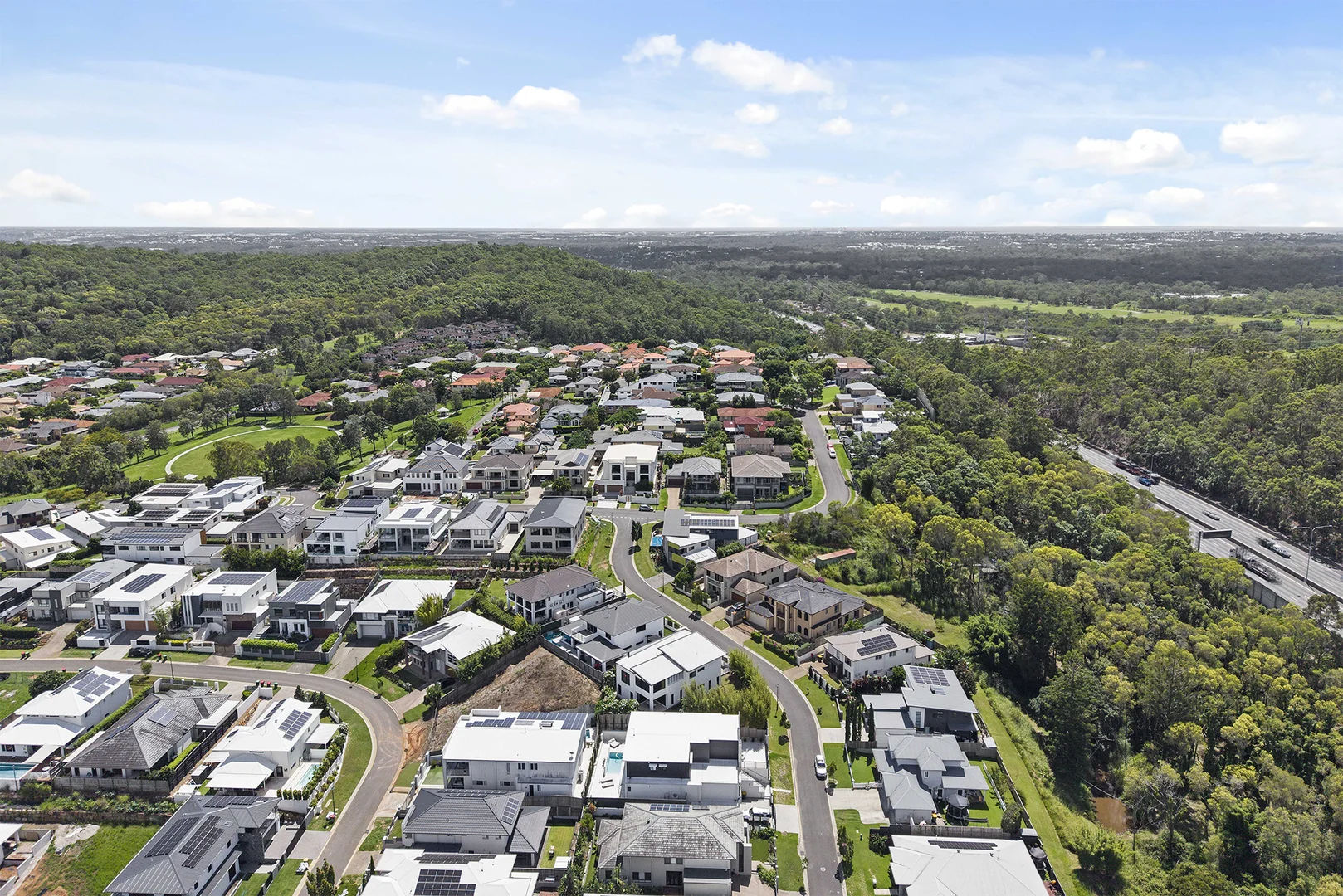 Additional image 31 of 86 Linacre Crescent, Carindale QLD 4152