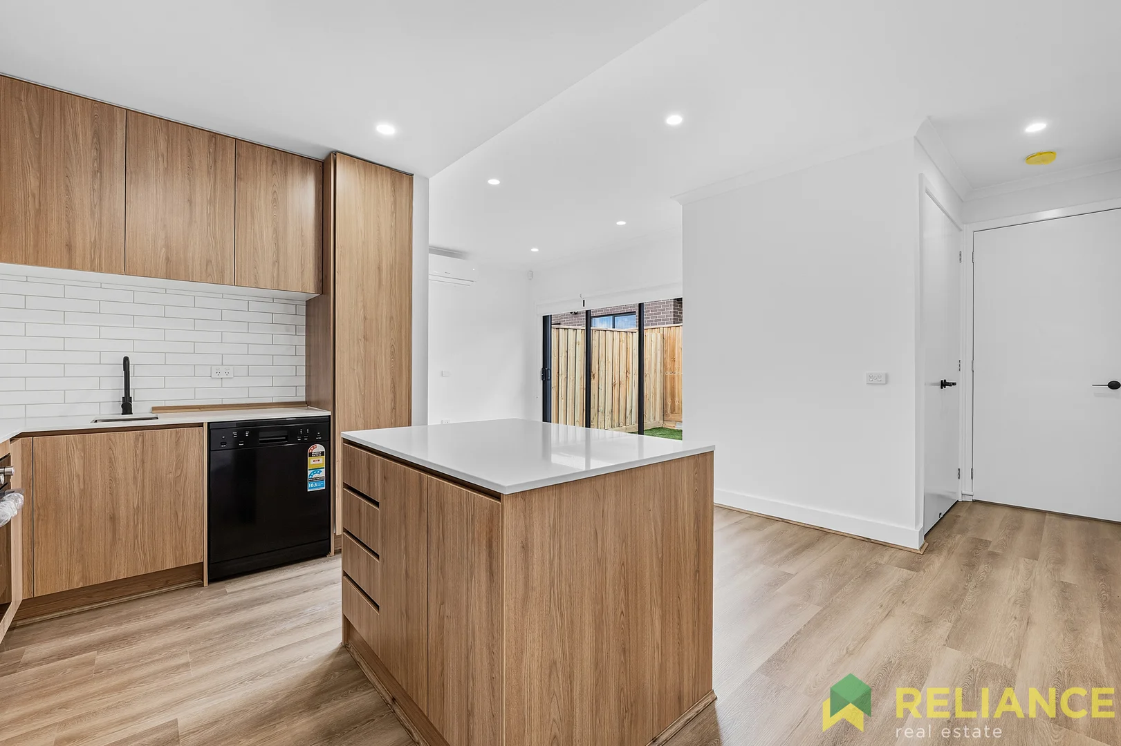 Additional image 7 of 33 Castello Drive, Deanside VIC 3336