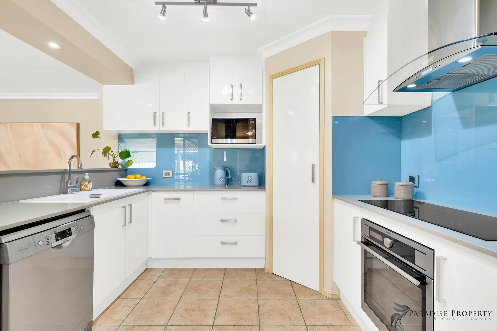 Additional image 10 of 24 Maryland Place, Parkinson QLD 4115