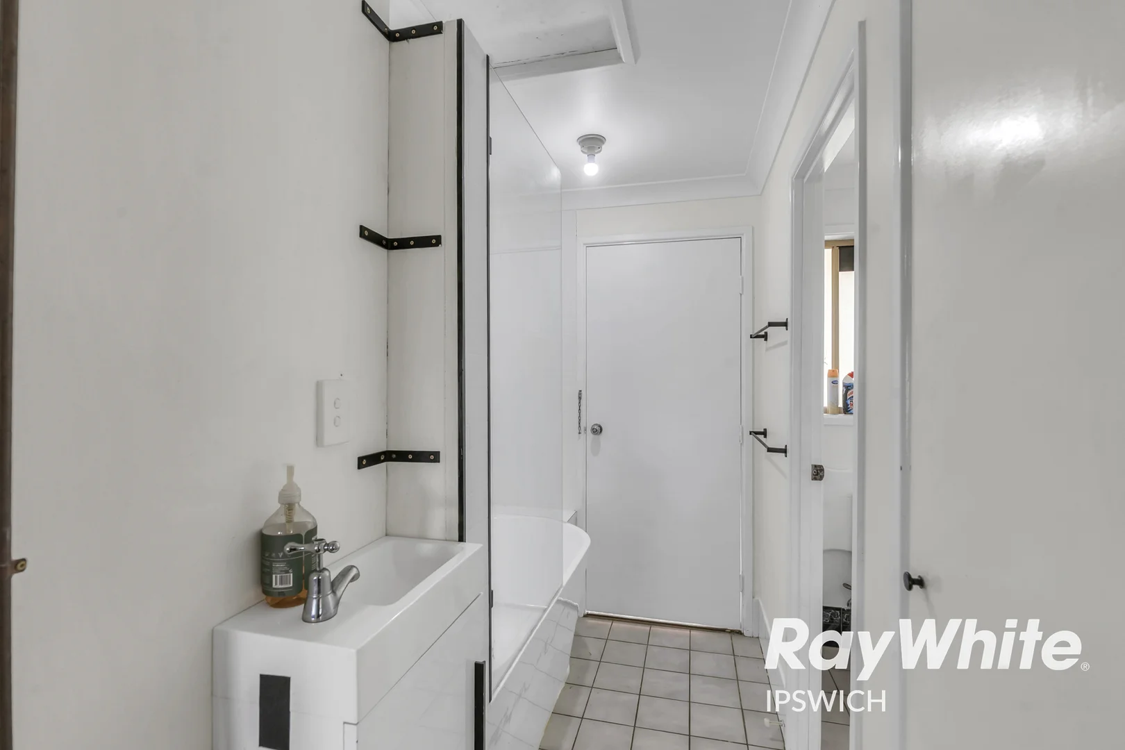 Additional image 16 of 24 Harm Street, Lowood QLD 4311