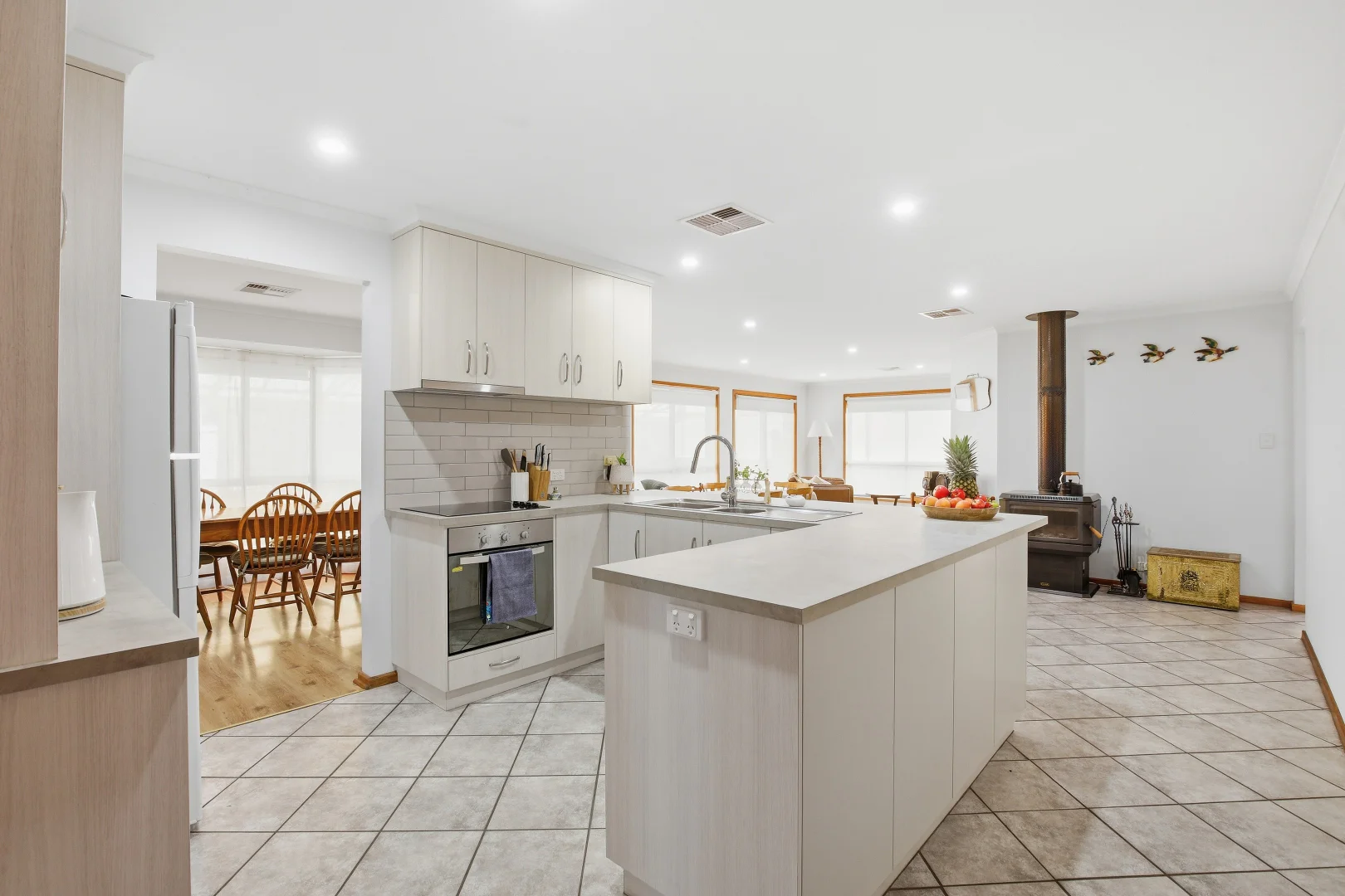 Additional image 10 of 90 Tooma Drive, Murray Bridge East SA 5253