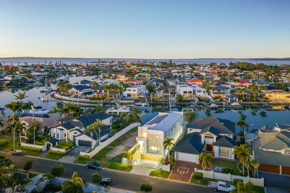 15 Caravel Court, Raby Bay QLD 4163