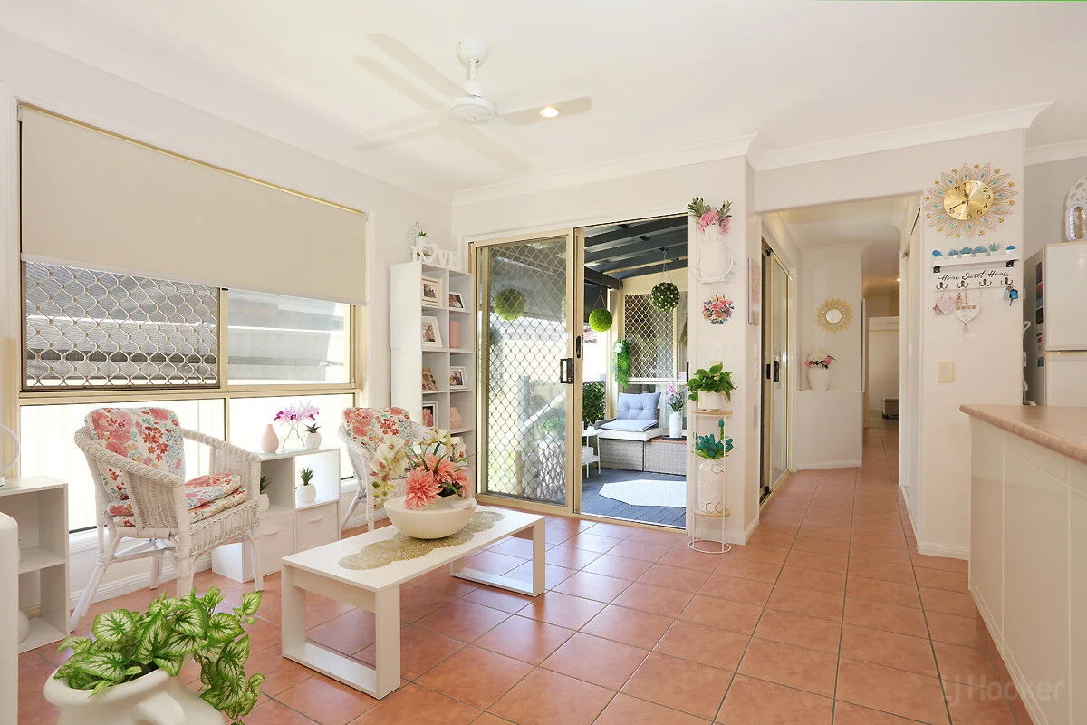 Additional image 6 of 1/27 Eider Avenue, Paradise Point QLD 4216