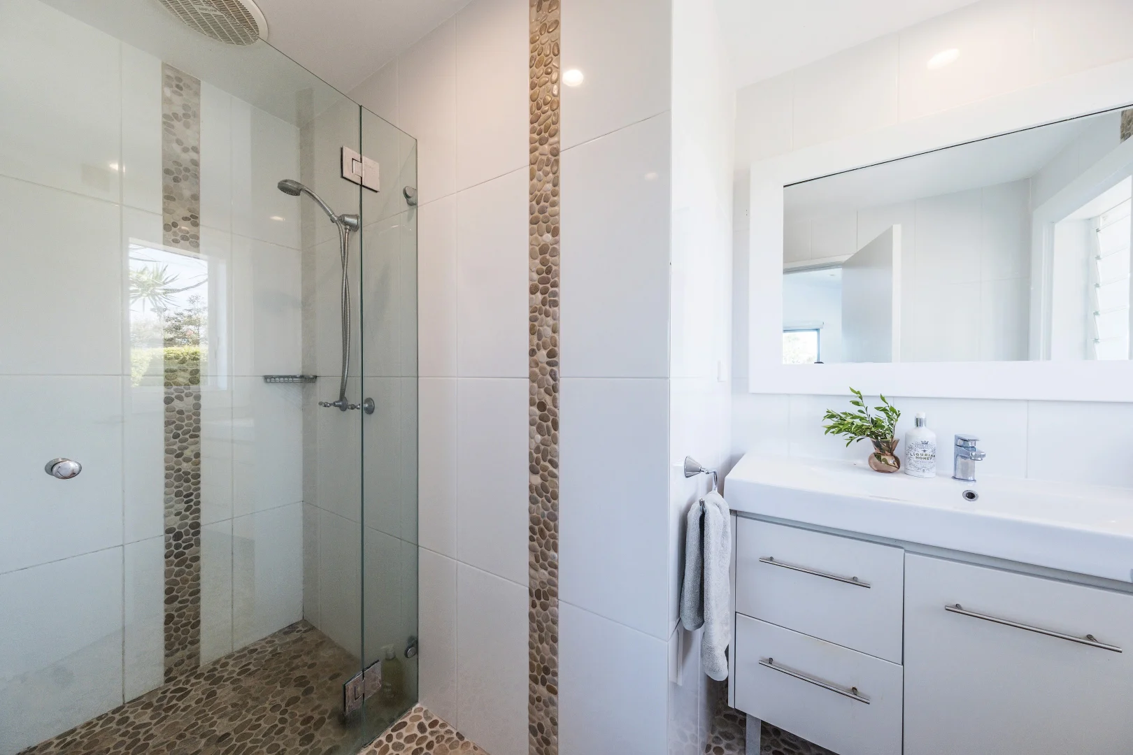 Additional image 15 of 25 Rayner Road, Whale Beach NSW 2107