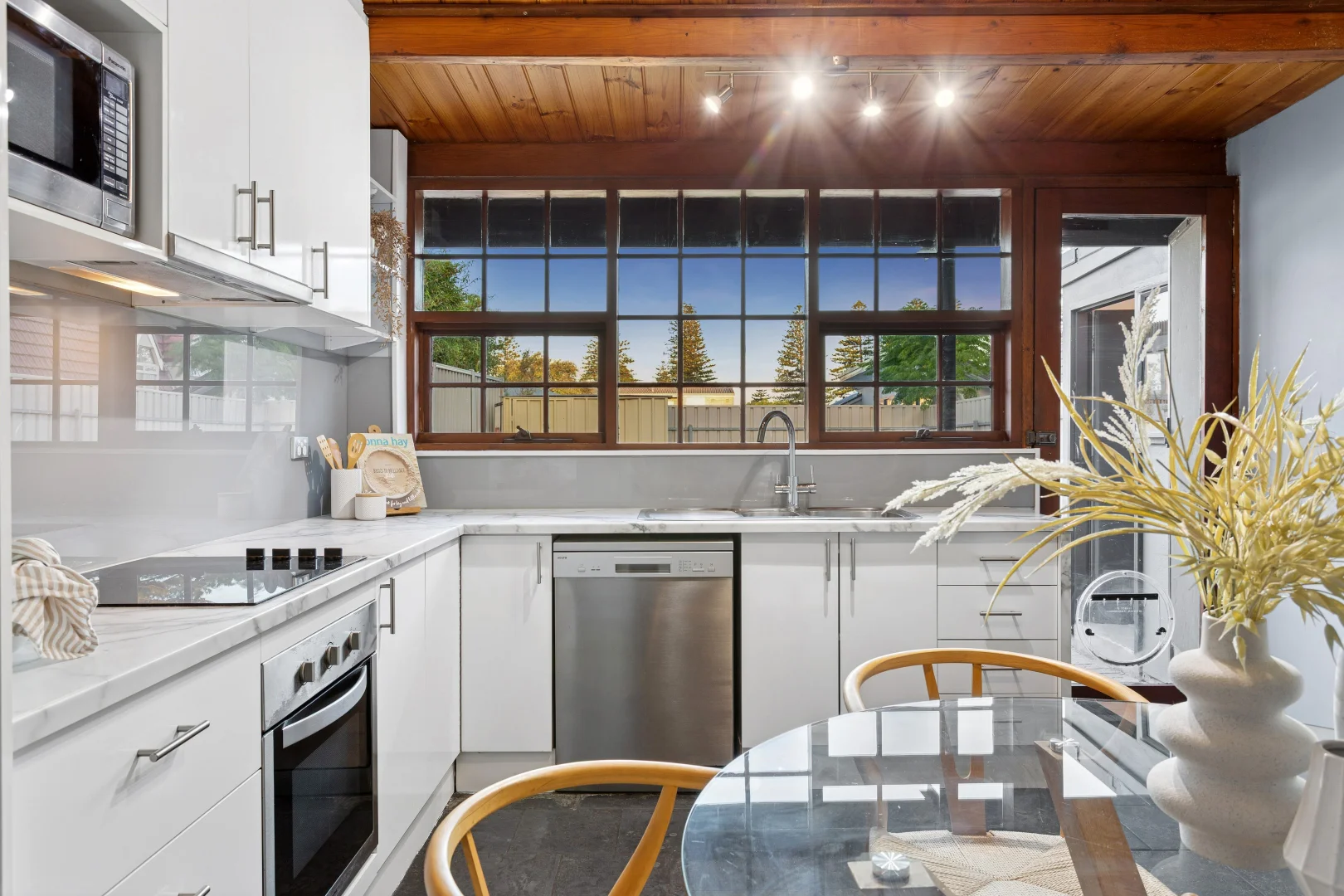 Additional image 13 of 300 Seaview Road, Henley Beach SA 5022