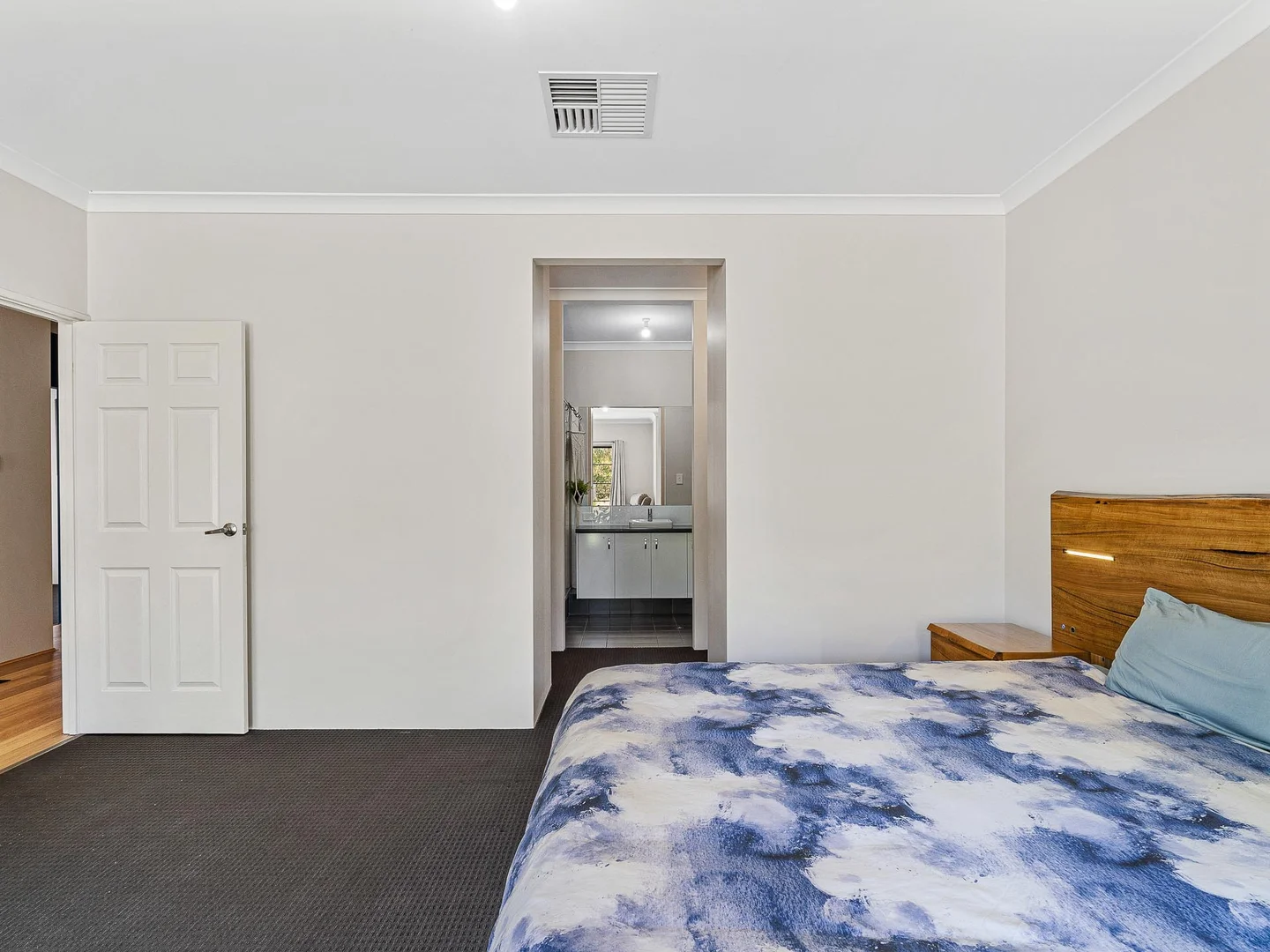 Additional image 12 of 21 Clarendon Circuit, Lakelands WA 6180