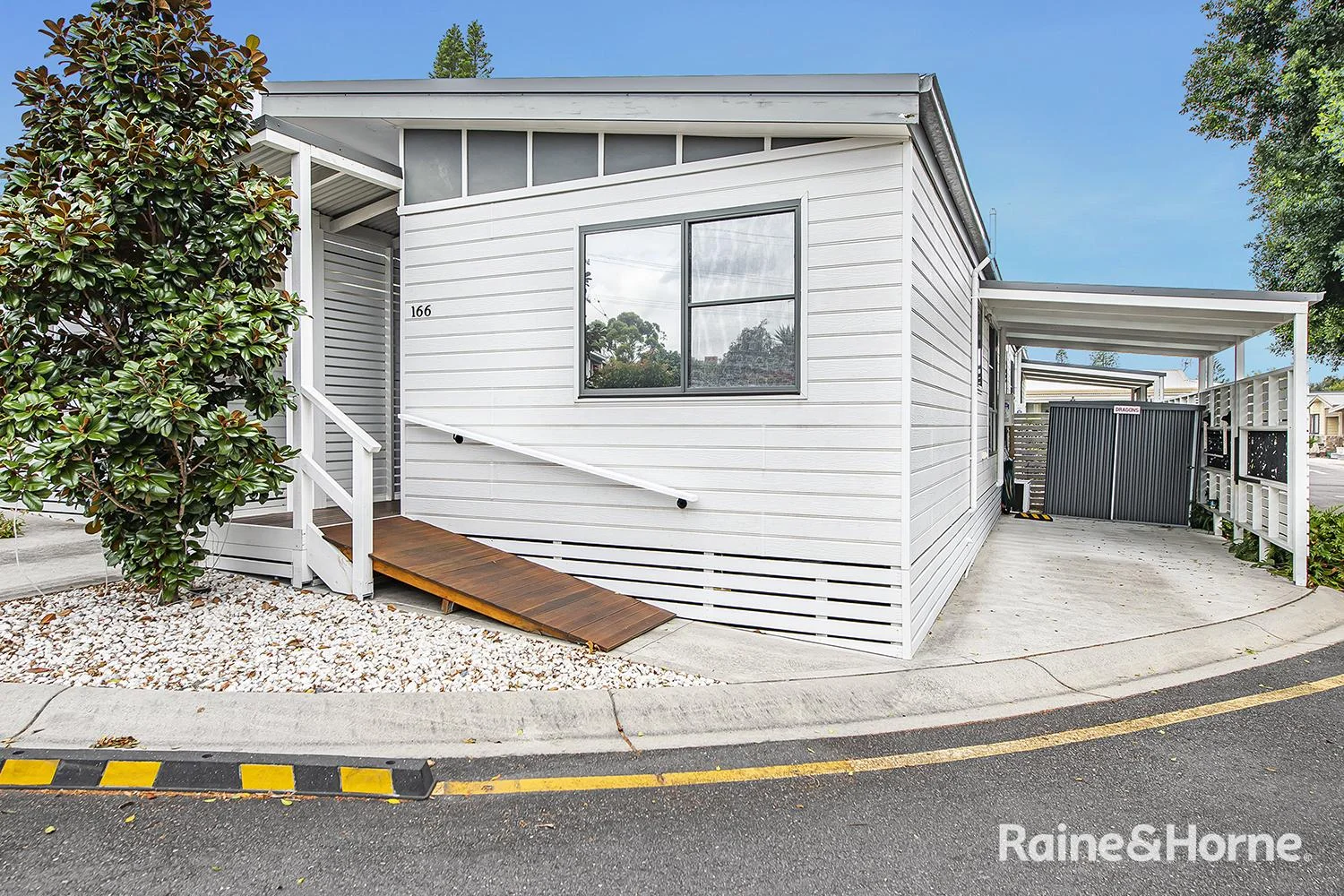 166/1a Kalaroo Road, Redhead NSW 2290