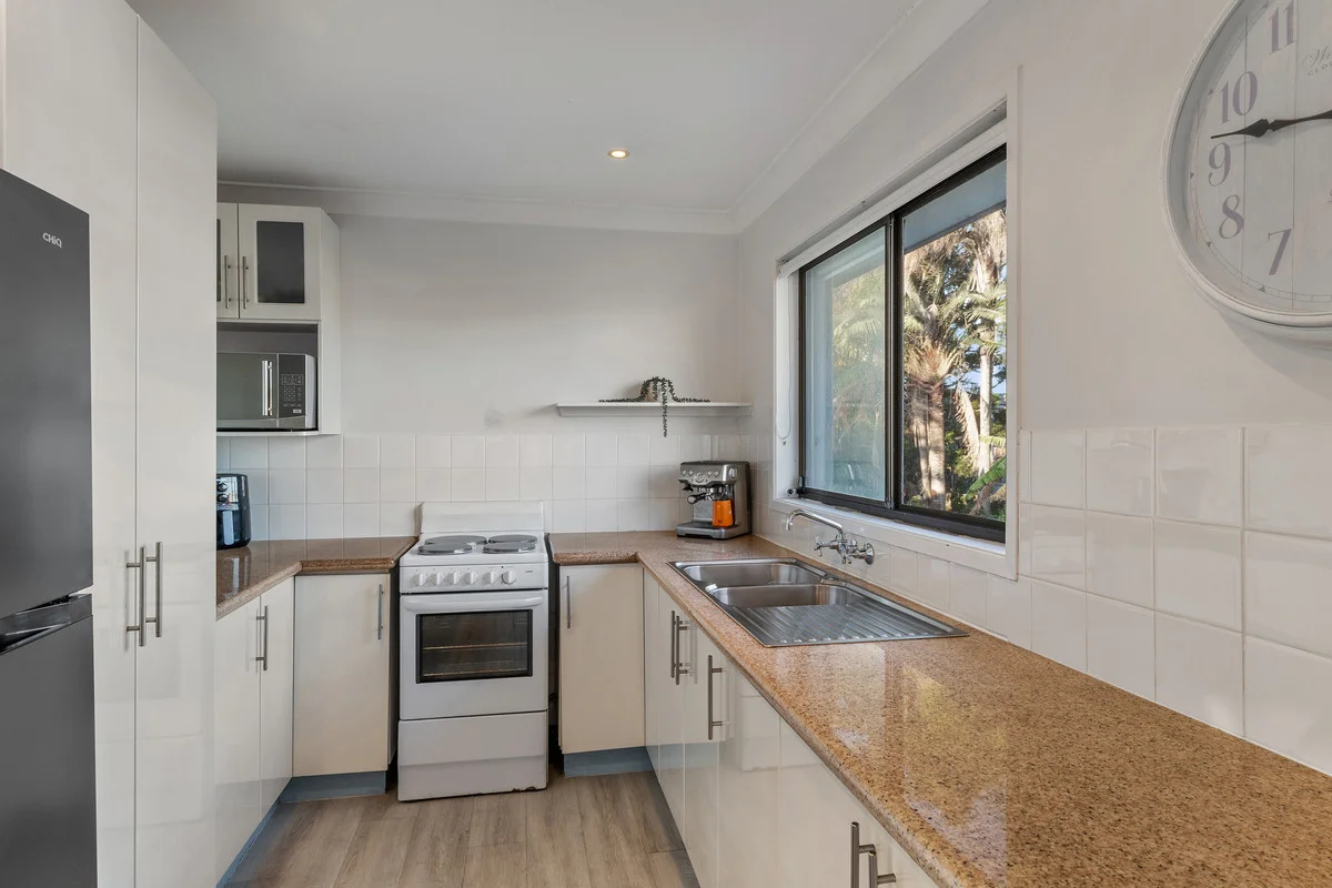 Additional image 5 of 1&2/22 Adelong Crescent, Buddina QLD 4575