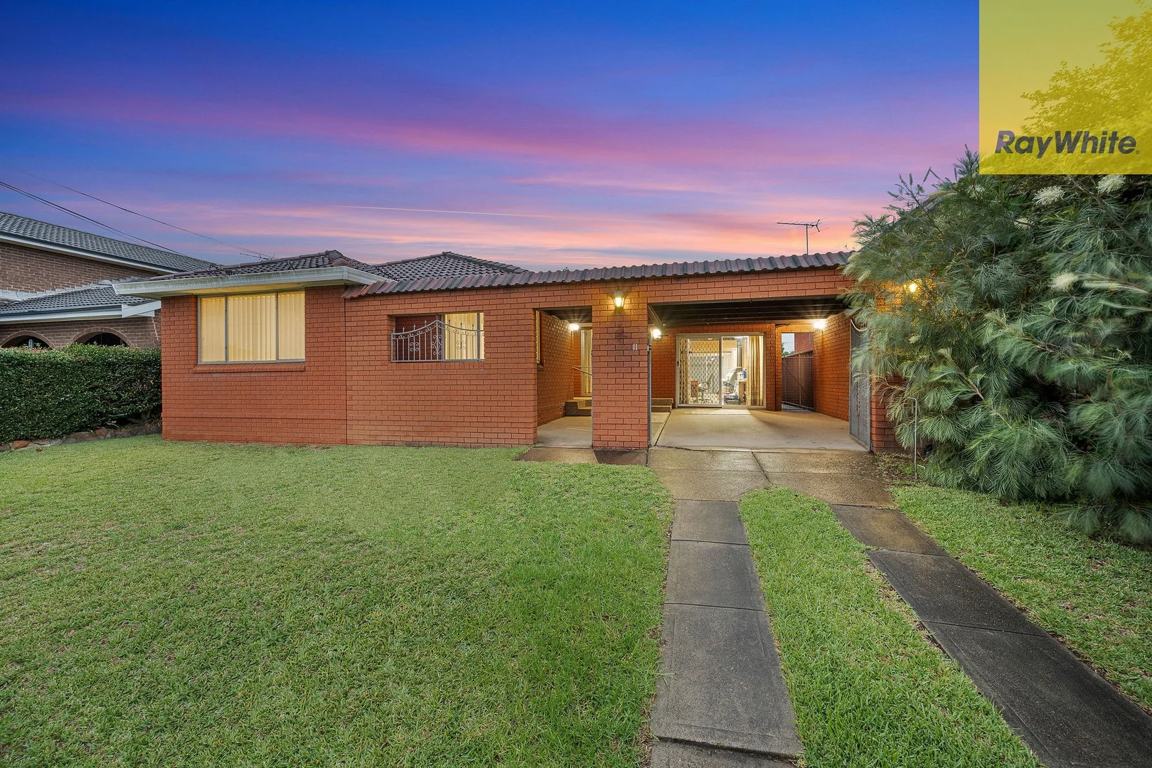11 Hermies Avenue, Milperra NSW 2214