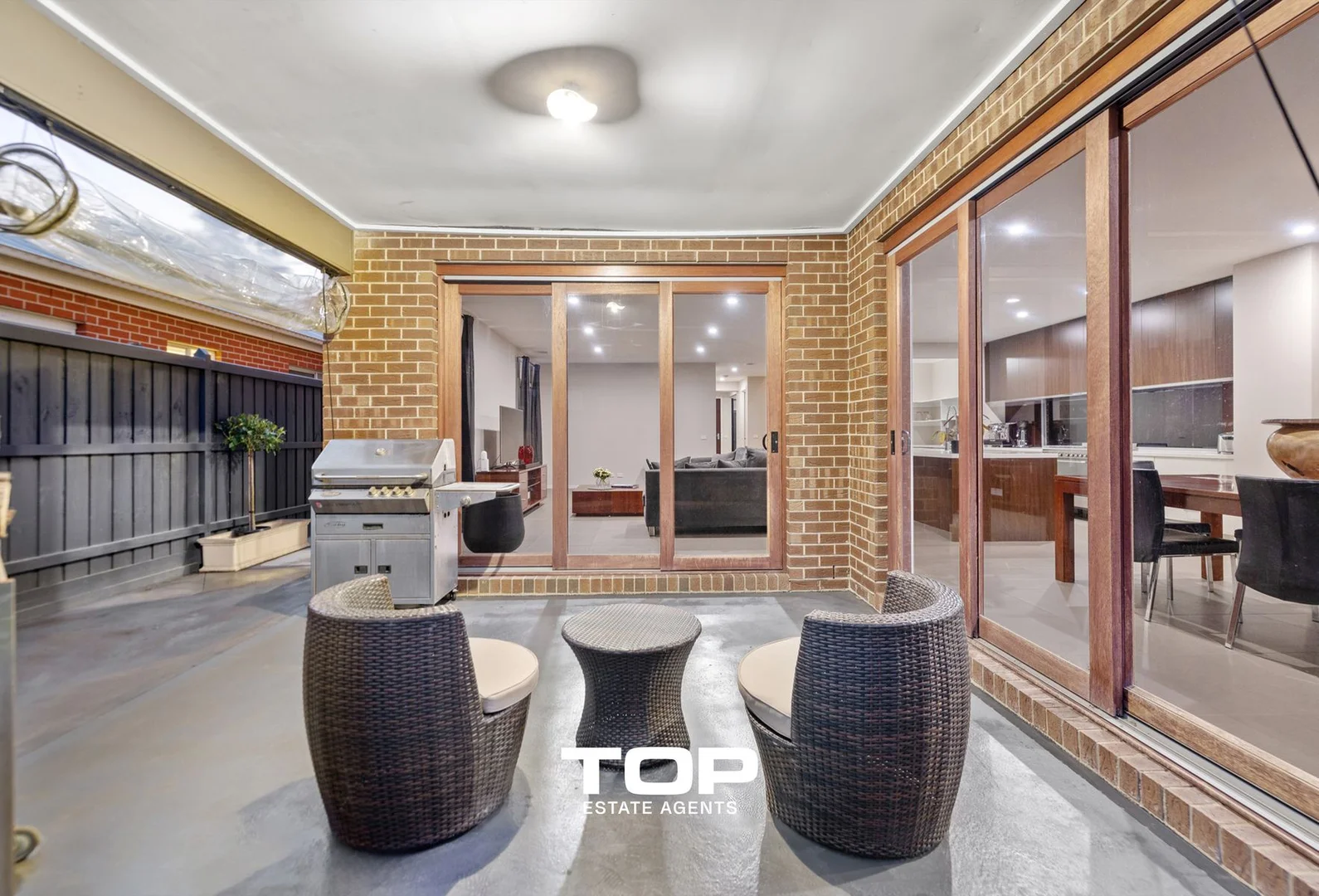 Additional image 21 of 10 Springleaf Avenue, Clyde North VIC 3978