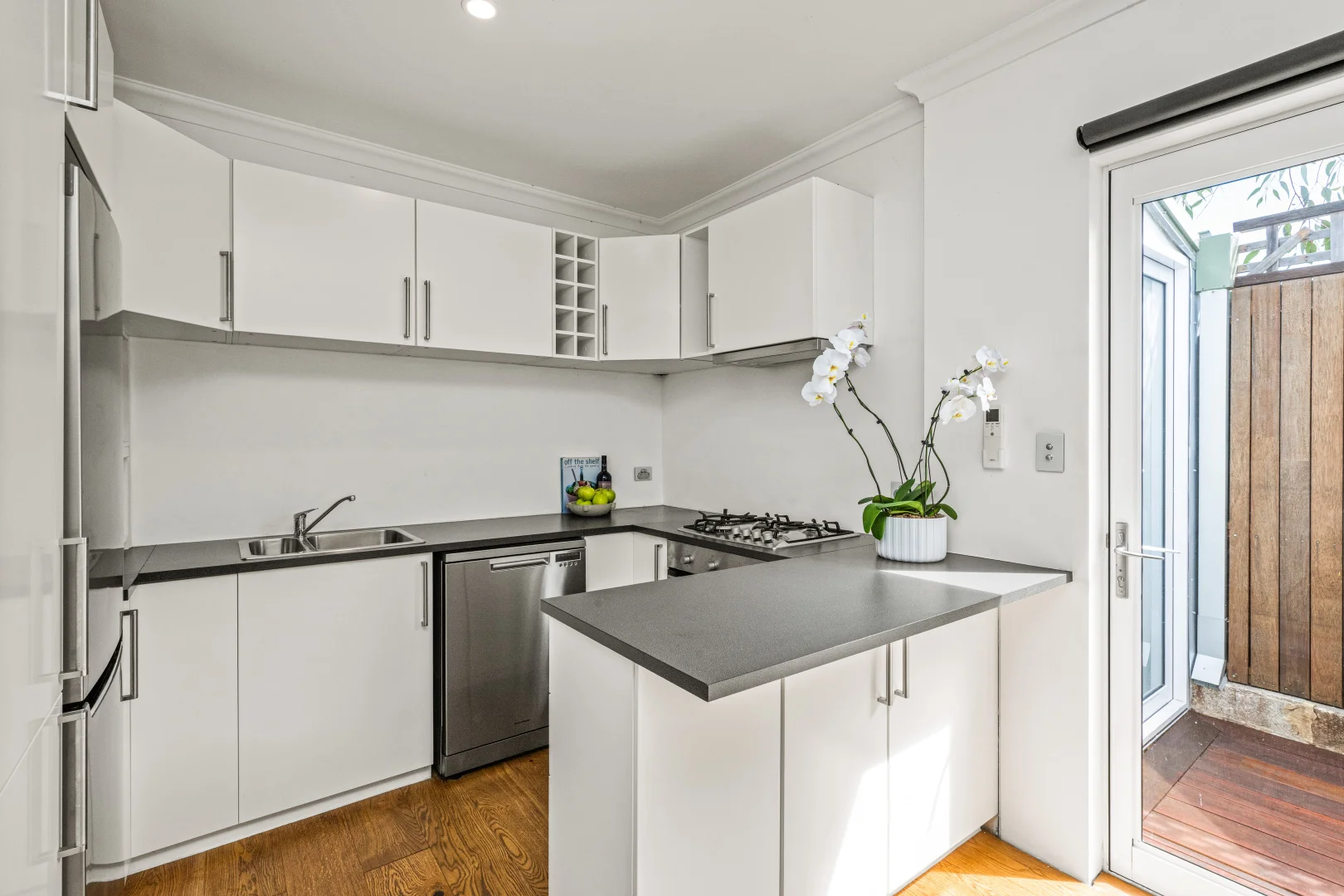 Additional image 28 of 116 Railway Street, Cottesloe WA 6011