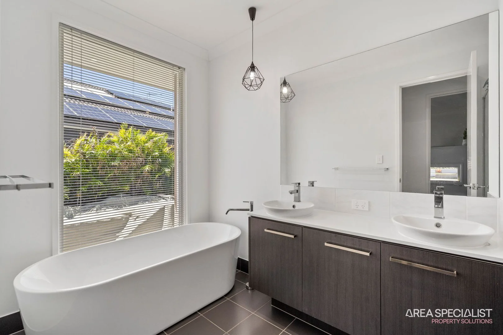 Additional image 17 of 10 Sundown Place, Jacobs Well QLD 4208