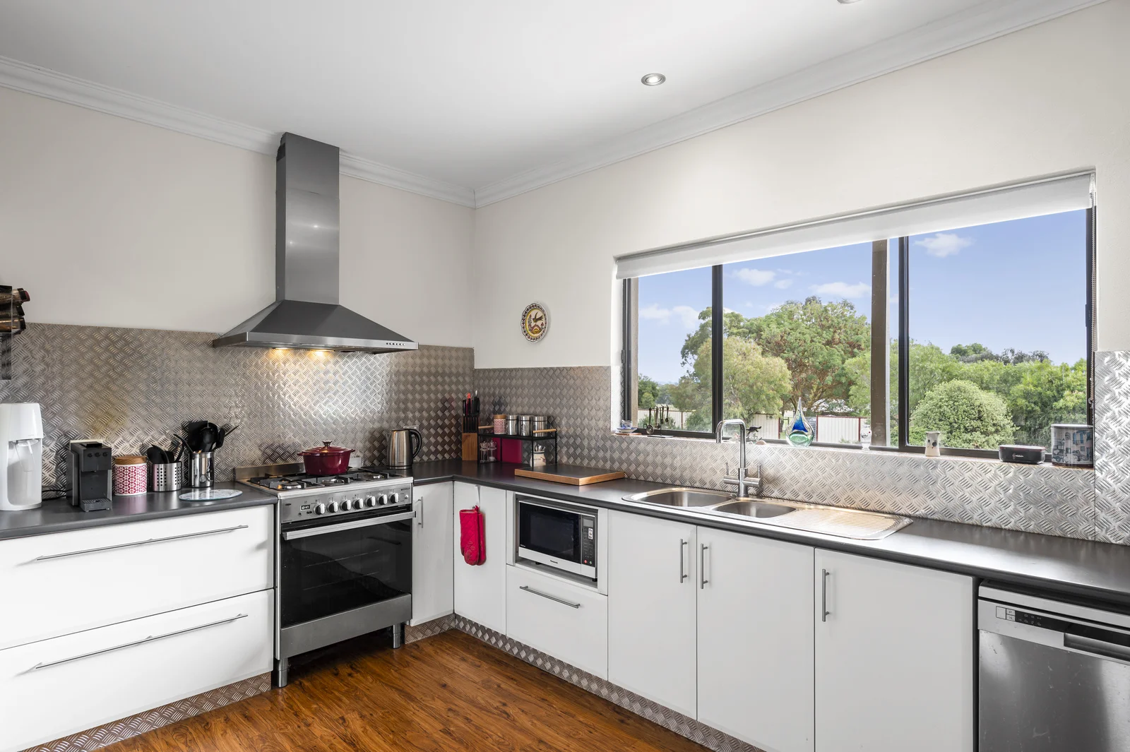 Additional image 4 of 74 Stoneleigh Road, Mansfield VIC 3722