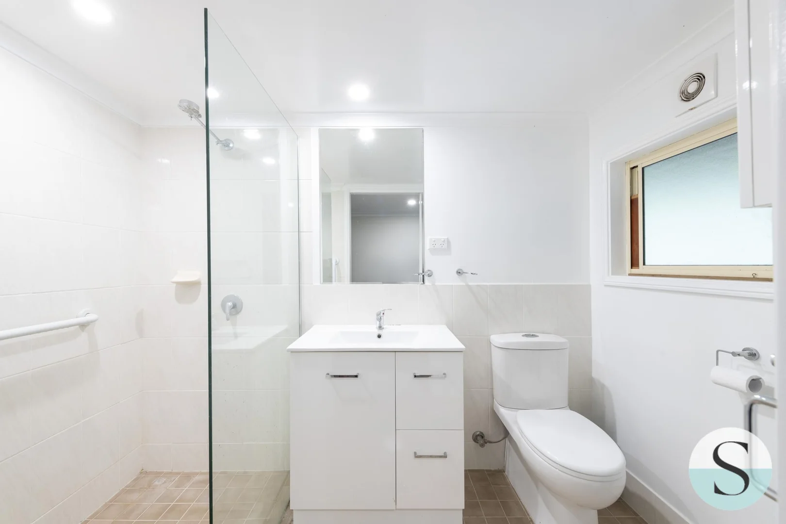 Additional image 28 of 5 Imperial Close, Floraville NSW 2280