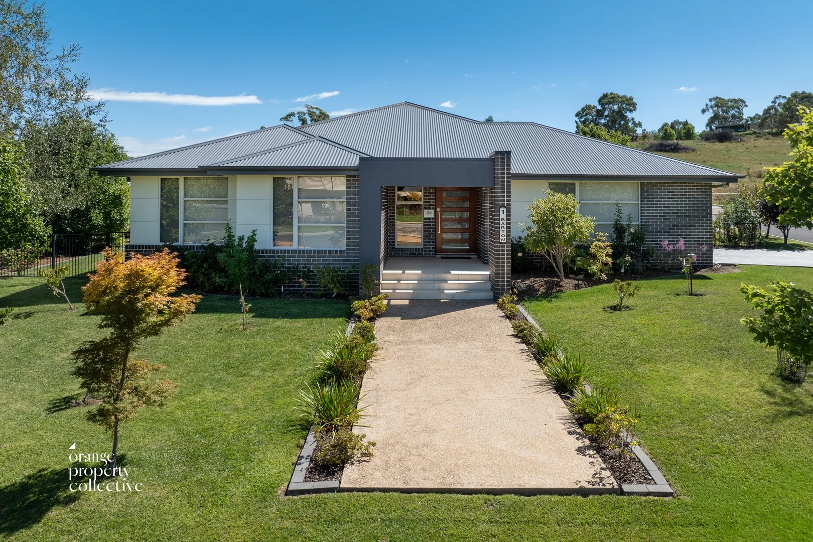 1 Barton Drive, Orange NSW 2800