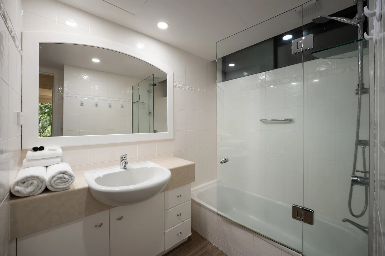 Additional image 17 of 1A/828 Pacific Parade, Currumbin QLD 4223