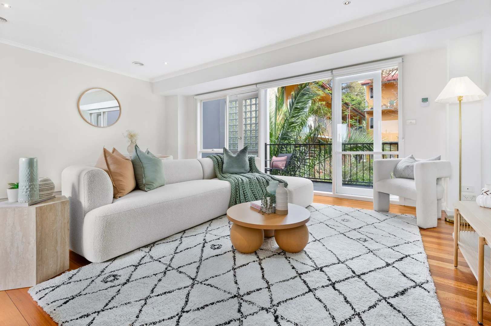 2/162-164 Inkerman Street, St Kilda VIC 3182