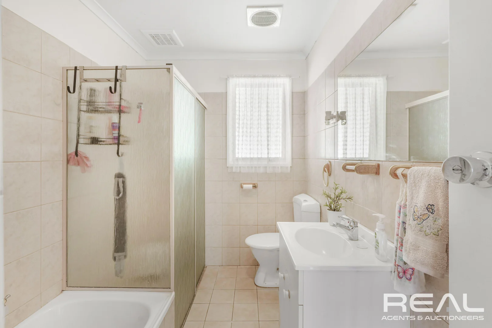 Additional image 21 of 16 Tyalla Court, Munno Para SA 5115