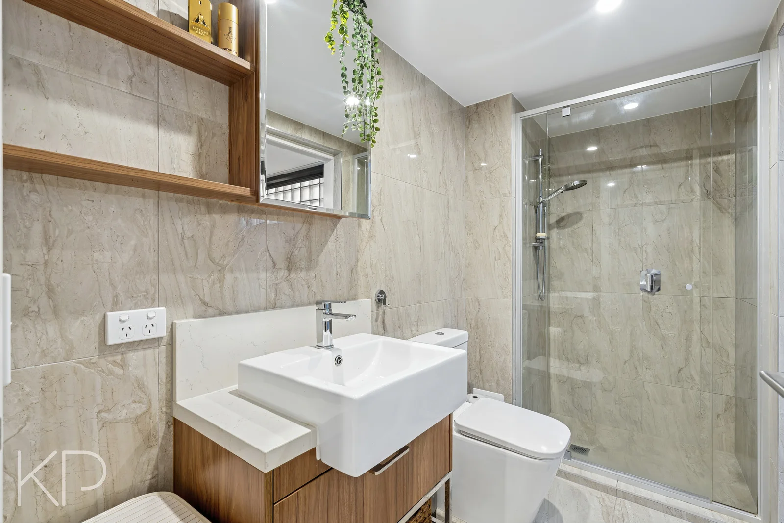 Additional image 8 of 201/14 Cannes Avenue, Surfers Paradise QLD 4217