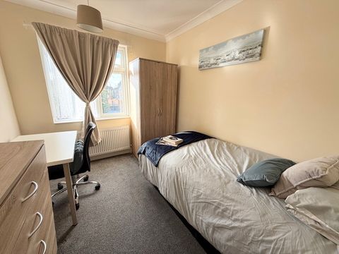 Jessamine Road, Southampton SO16, Room to rent
