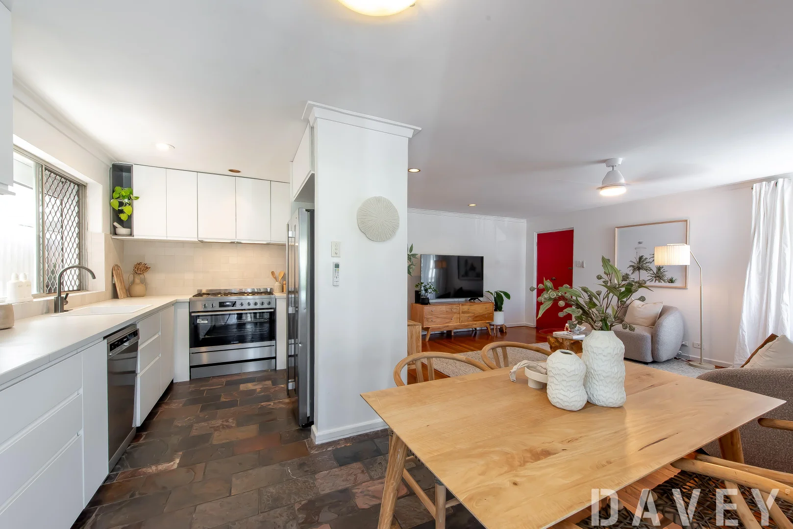 Additional image 7 of 33a Raleigh Road, Sorrento WA 6020