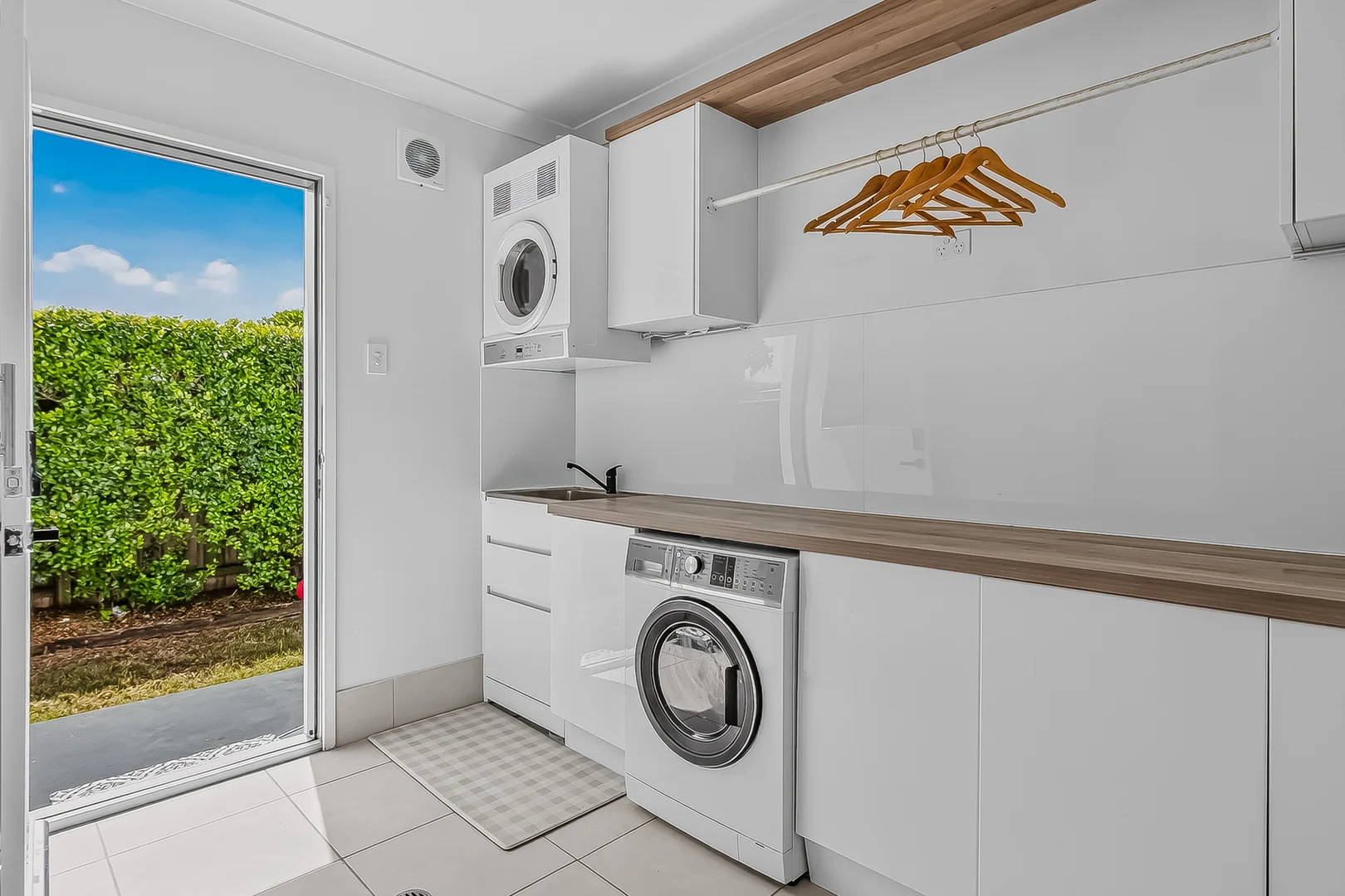 Additional image 17 of 1 Suncatcher Lane, Casuarina NSW 2487