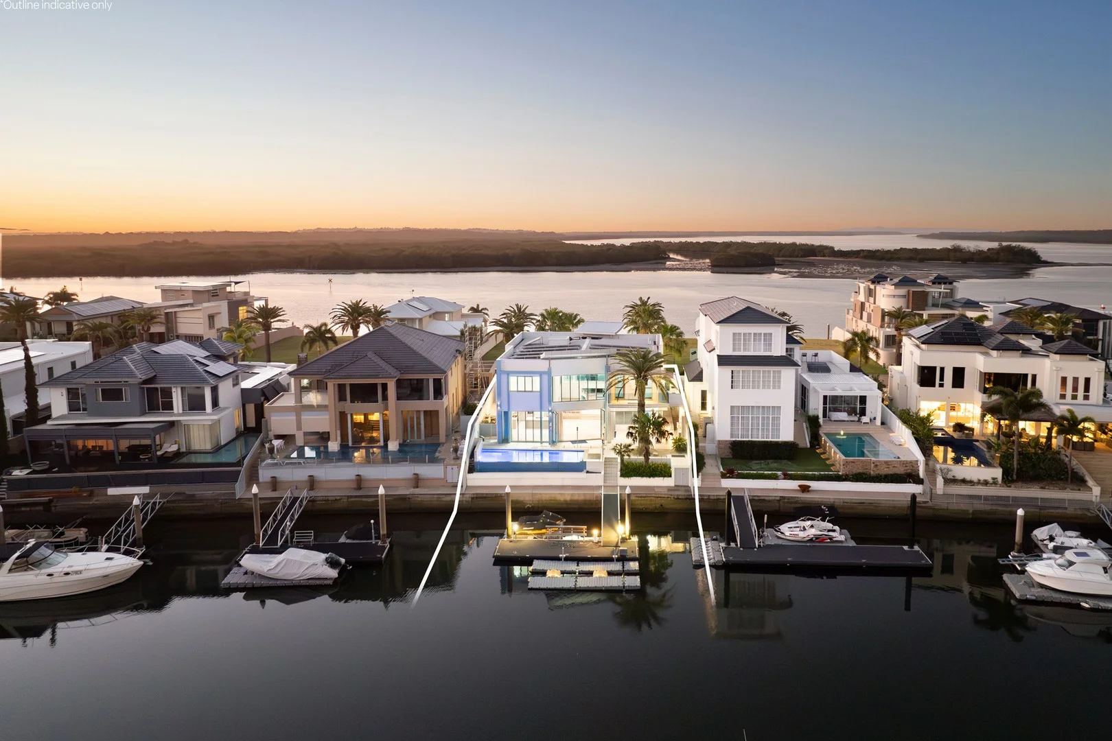 20 Knightsbridge Parade West, Sovereign Islands QLD 4216