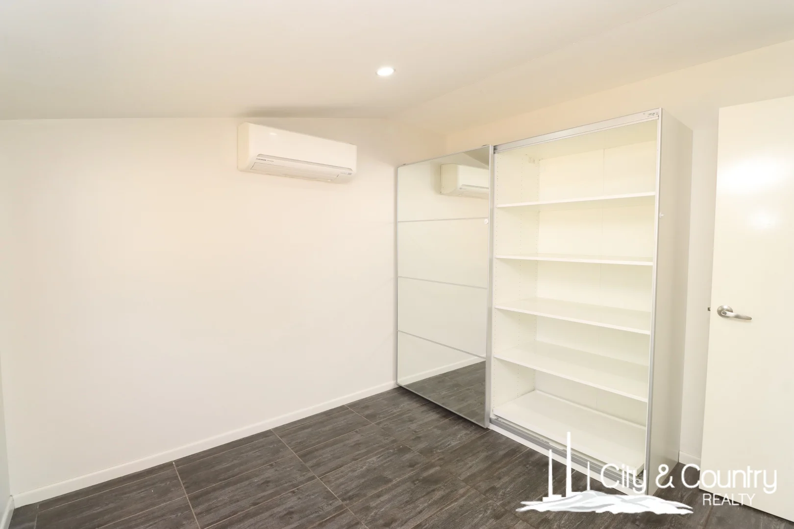 Additional image 3 of Unit 1-4/76 Buckley Avenue, Mount Isa QLD 4825