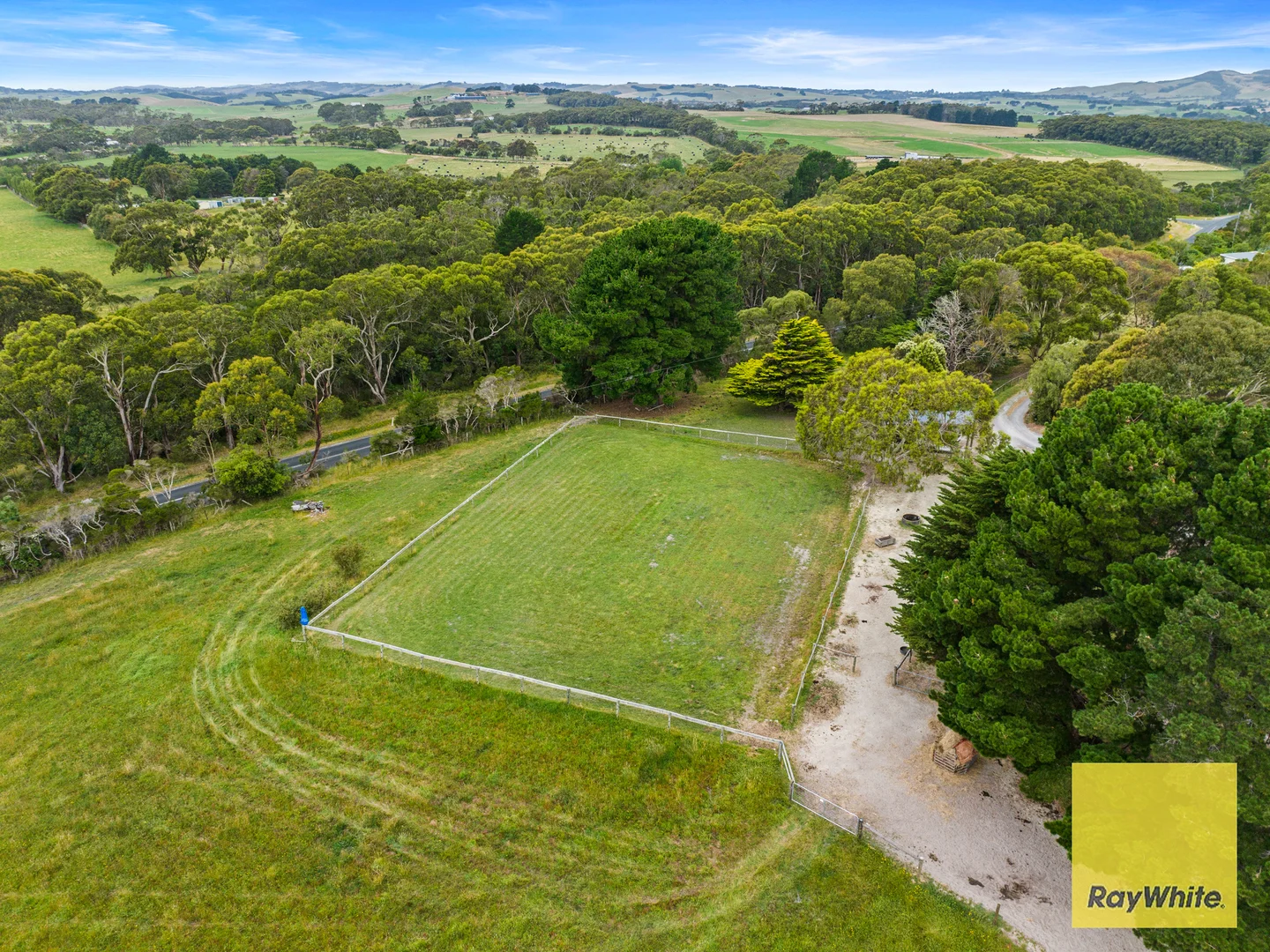 Additional image 24 of 10 Cooks Rd, Fish Creek VIC 3959