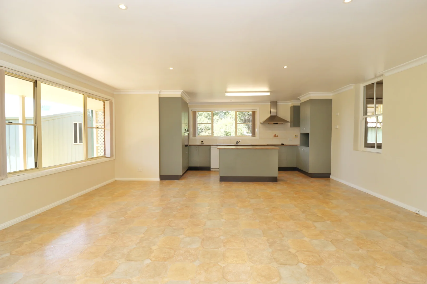 Additional image 10 of 18 Denman Street, Cowra NSW 2794