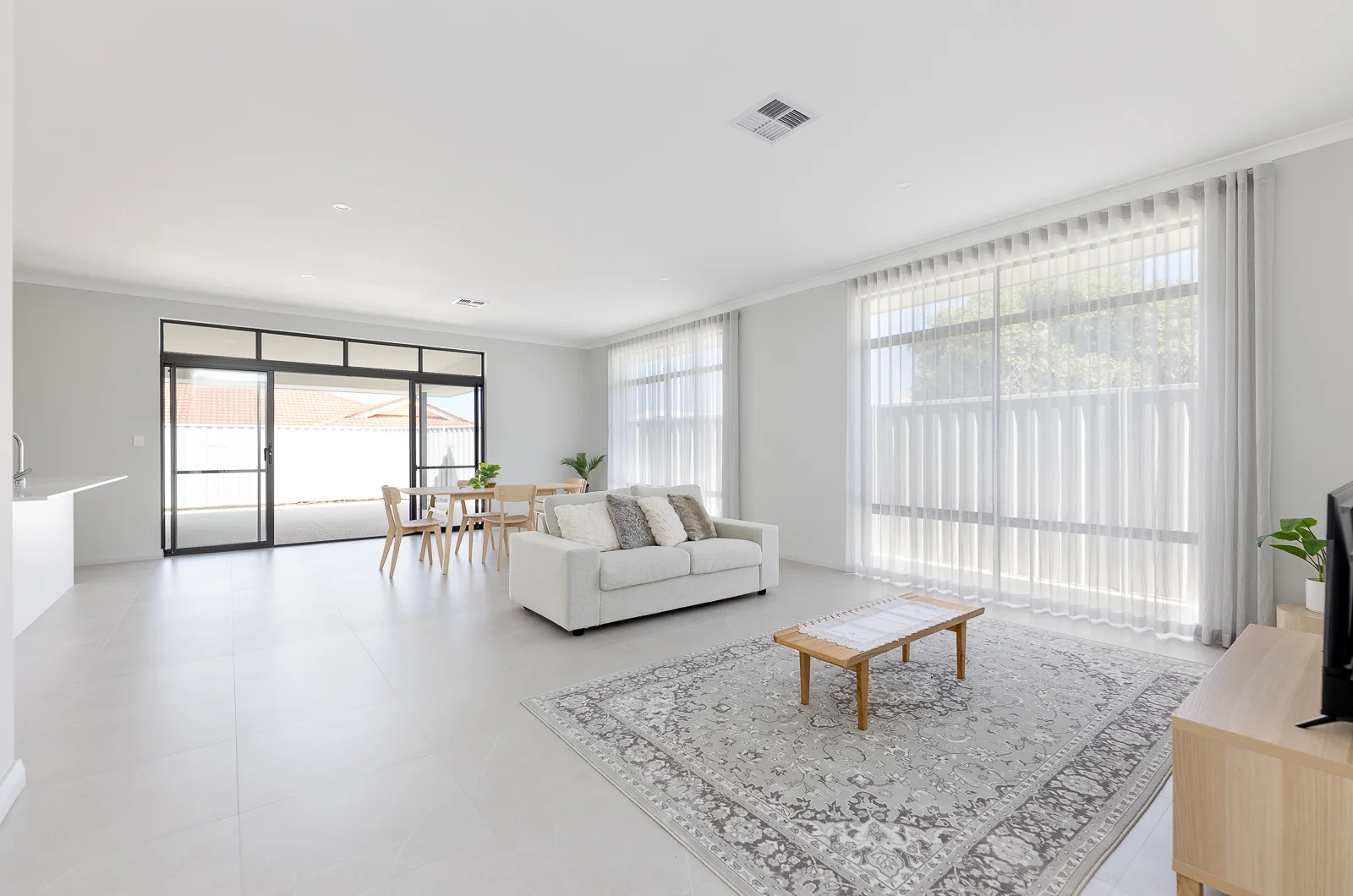 Additional image 5 of 61 Reynolds Road, Mount Pleasant WA 6153