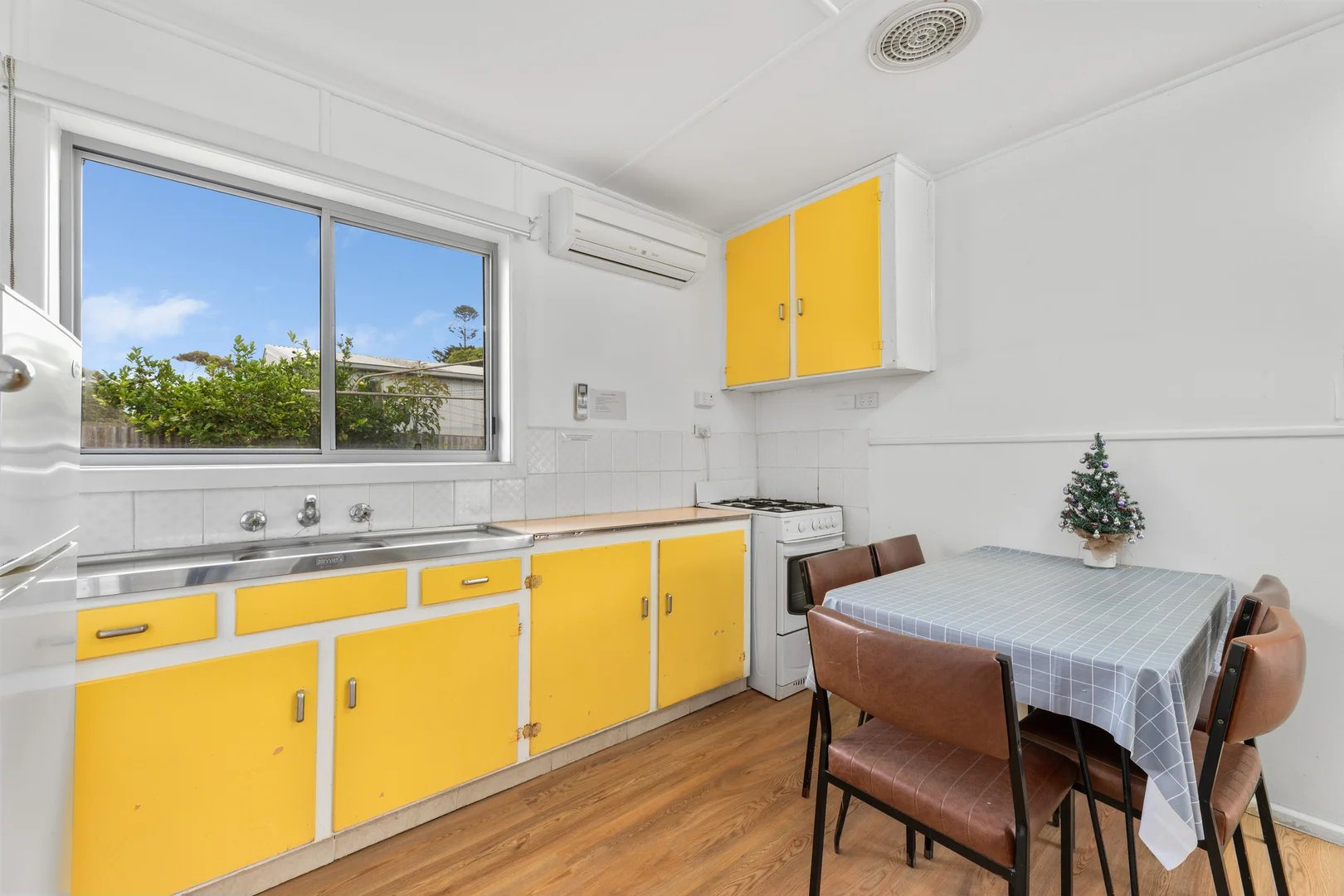 Additional image 5 of 7 Roadknight Street, Lakes Entrance VIC 3909