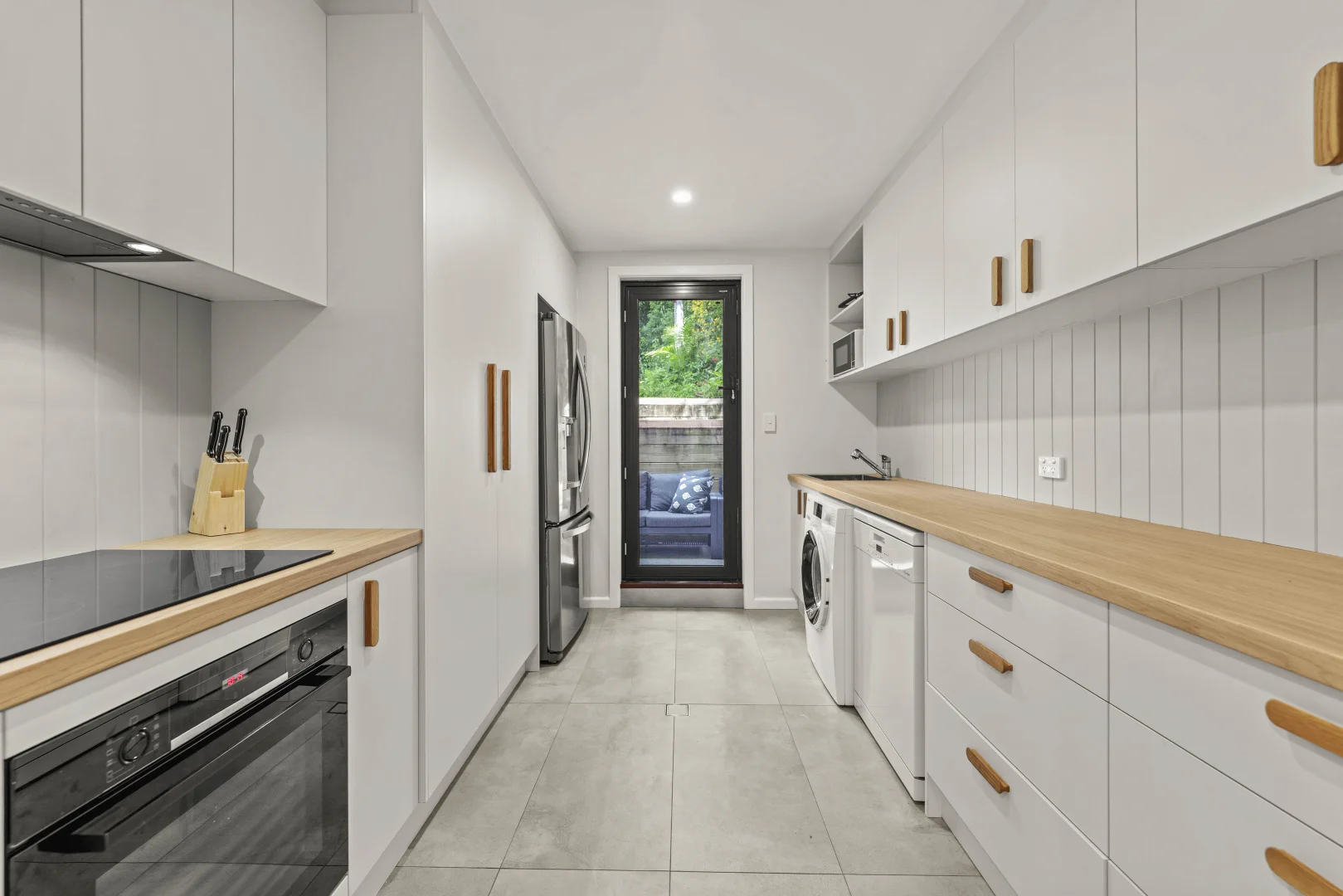 Additional image 25 of 129 K P Mcgrath Drive, Elanora QLD 4221