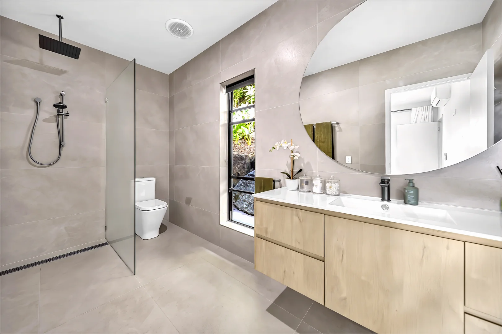 Additional image 15 of 26 Wills Court, Cannonvale QLD 4802